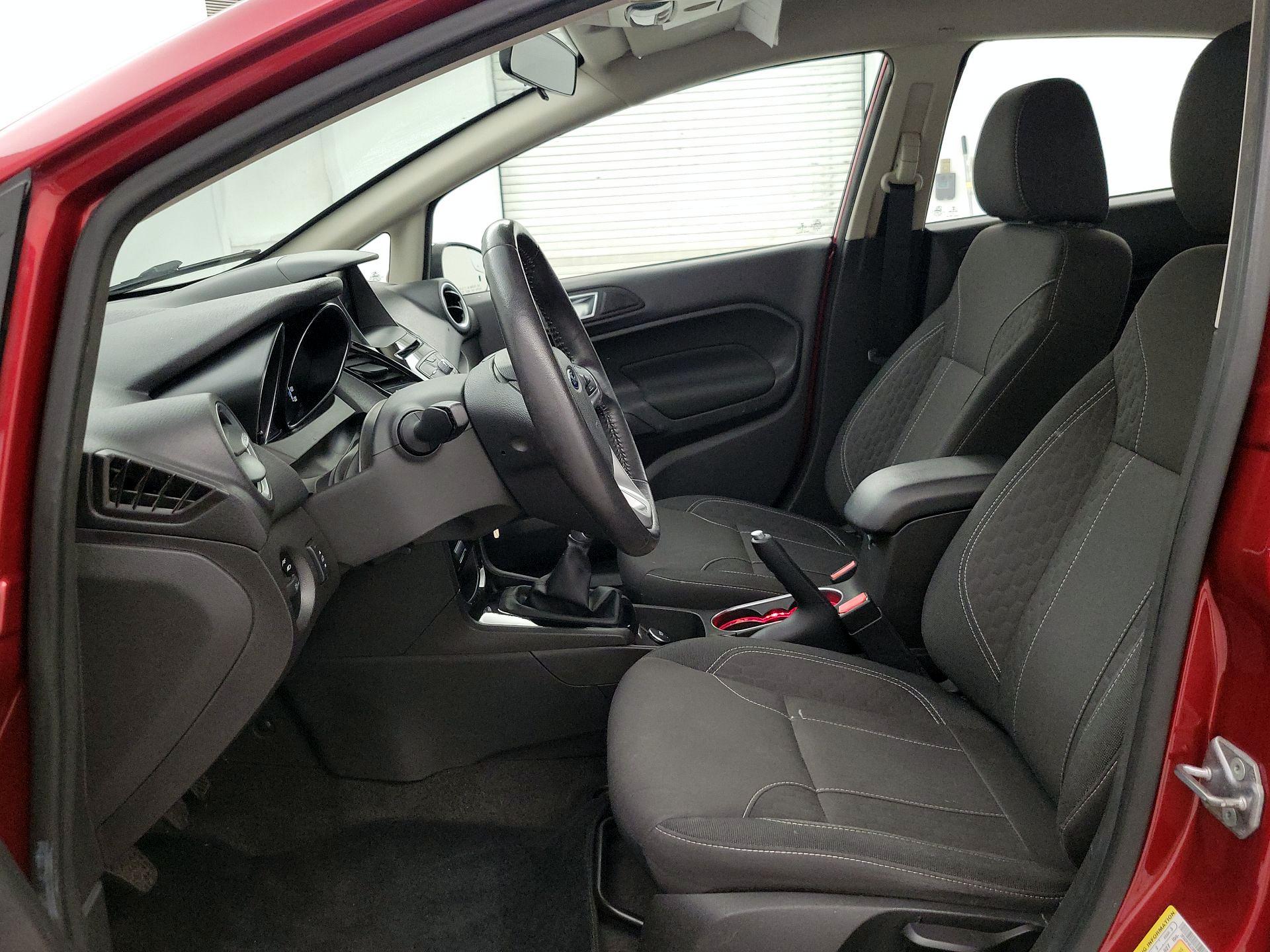 Thumbnail: 2015 Ford Fiesta - 11