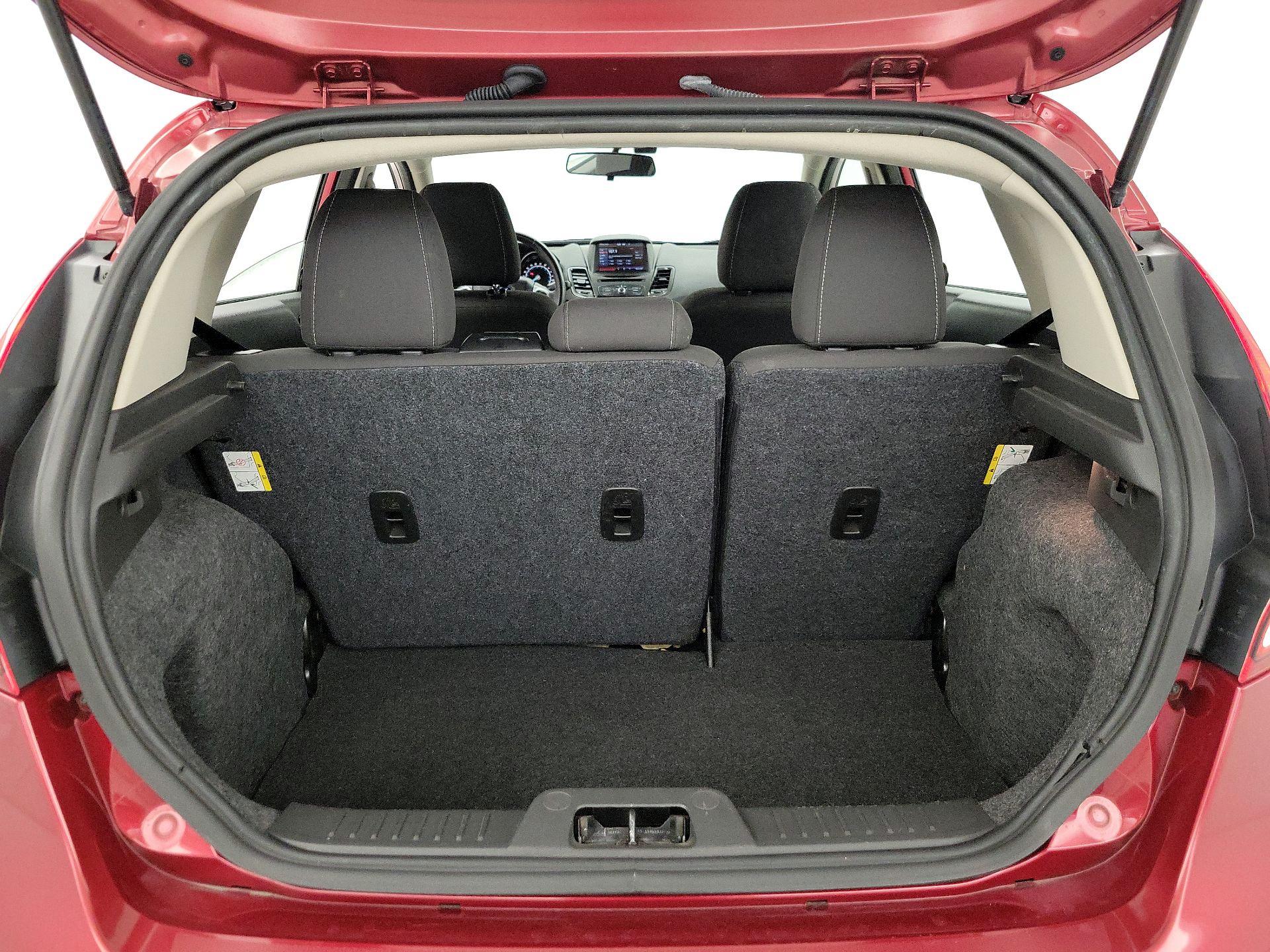 Thumbnail: 2015 Ford Fiesta - 19