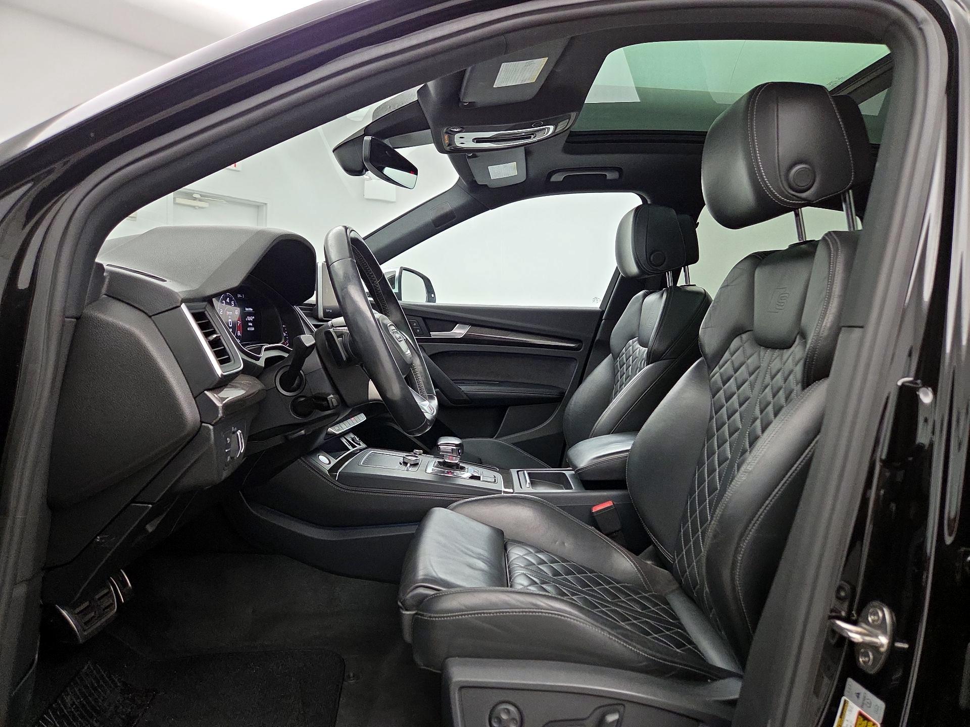 Thumbnail: 2018 Audi SQ5 - 11