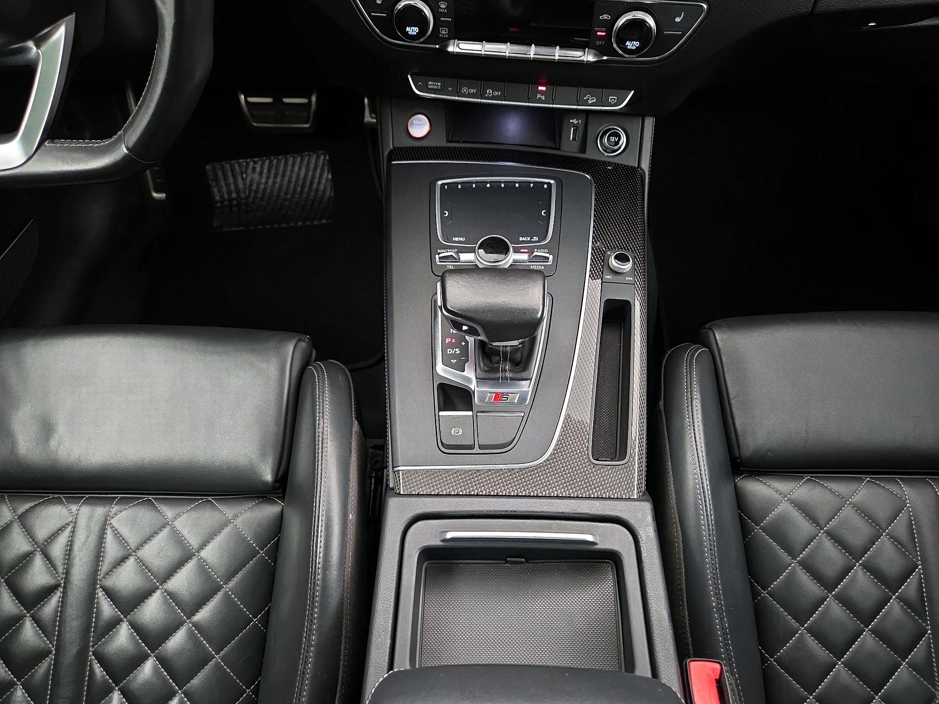 Thumbnail: 2018 Audi SQ5 - 18