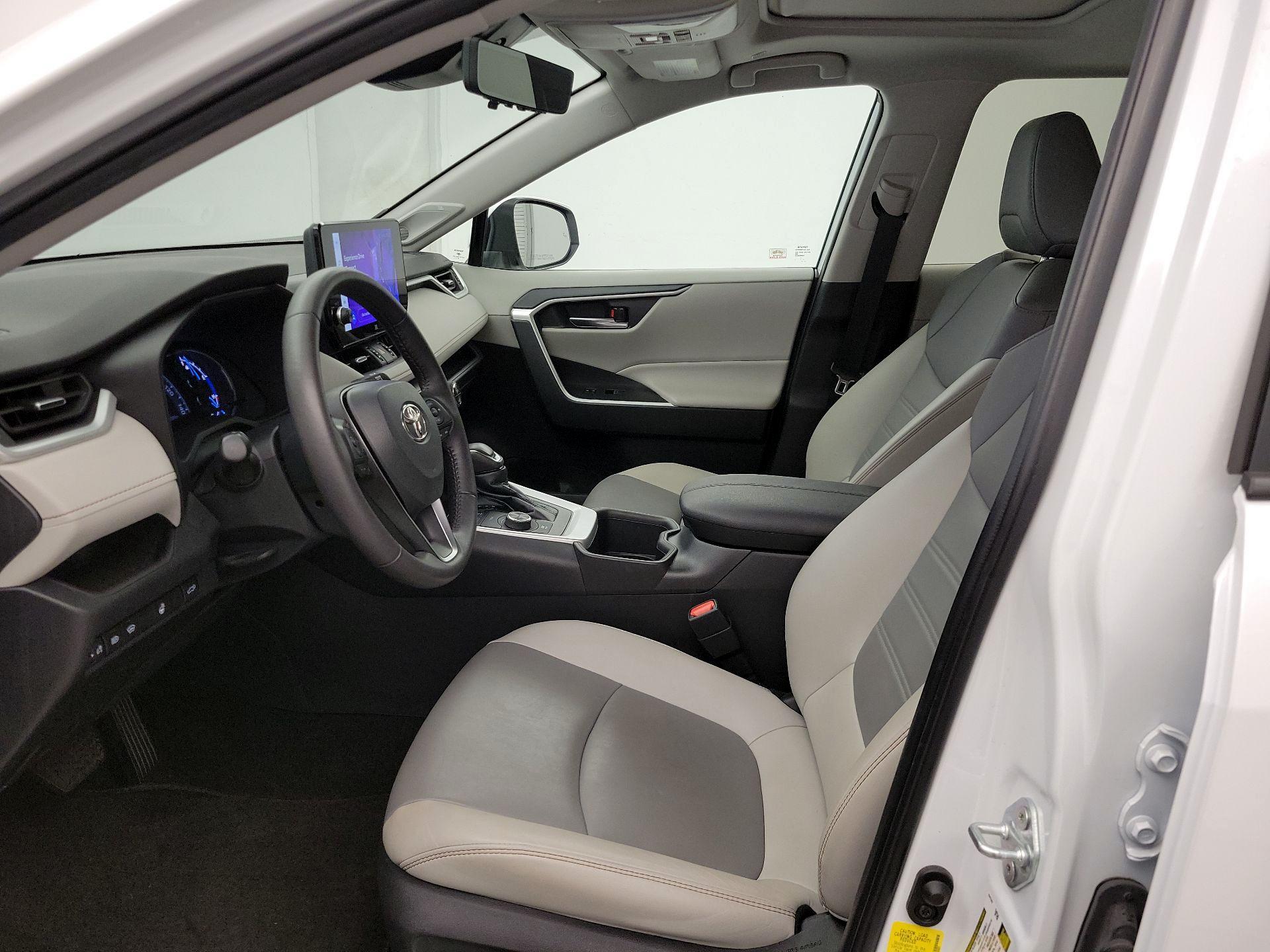 Thumbnail: 2023 Toyota RAV4 - 11