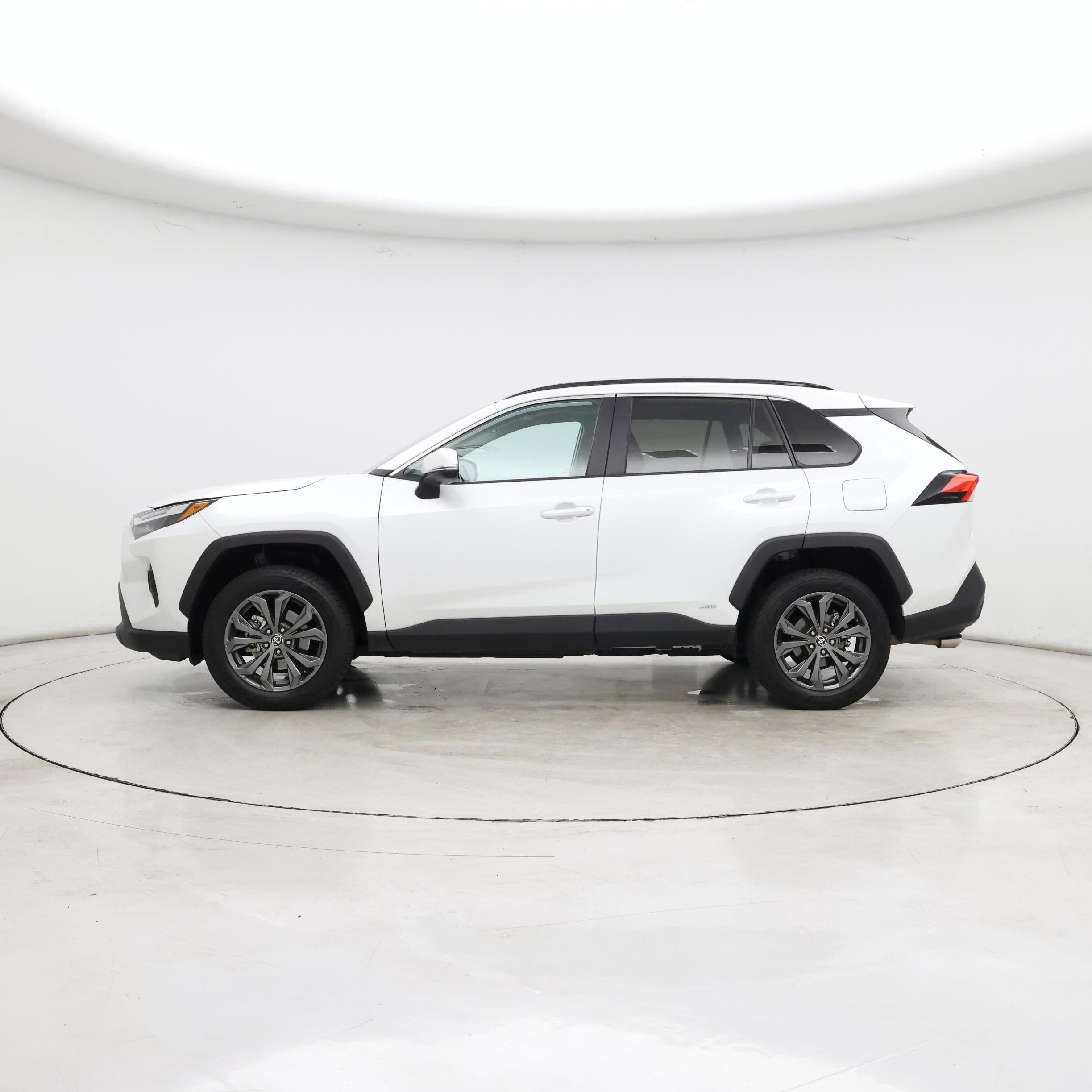 Thumbnail: 2023 Toyota RAV4 - 3