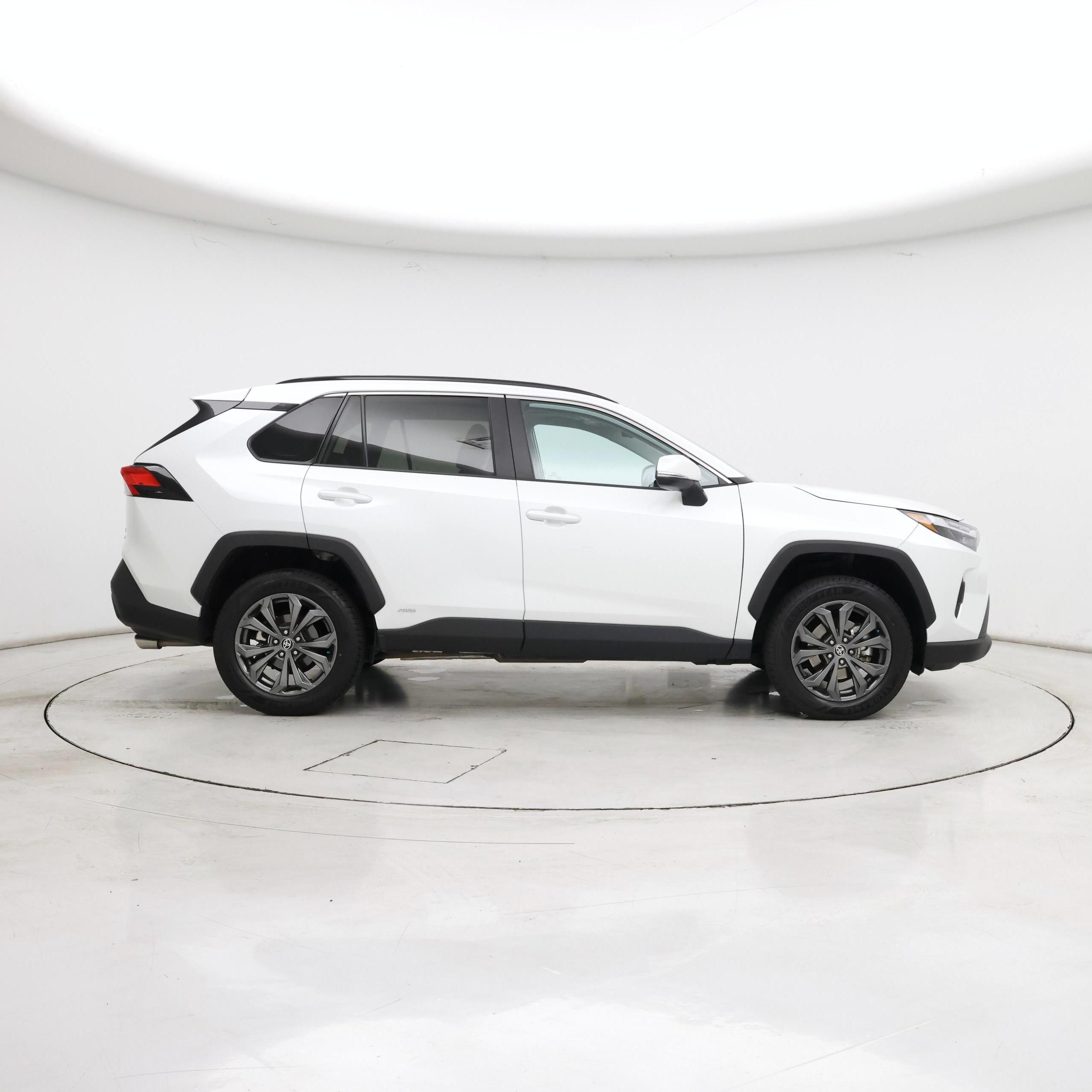 Thumbnail: 2023 Toyota RAV4 - 7