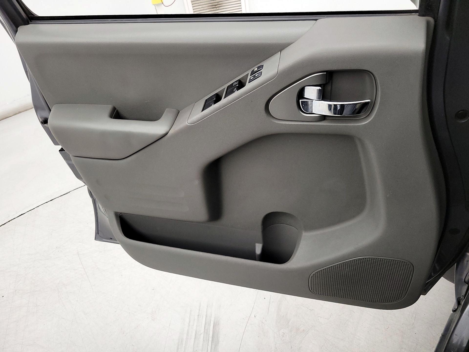 Thumbnail: 2021 Nissan Frontier - 12