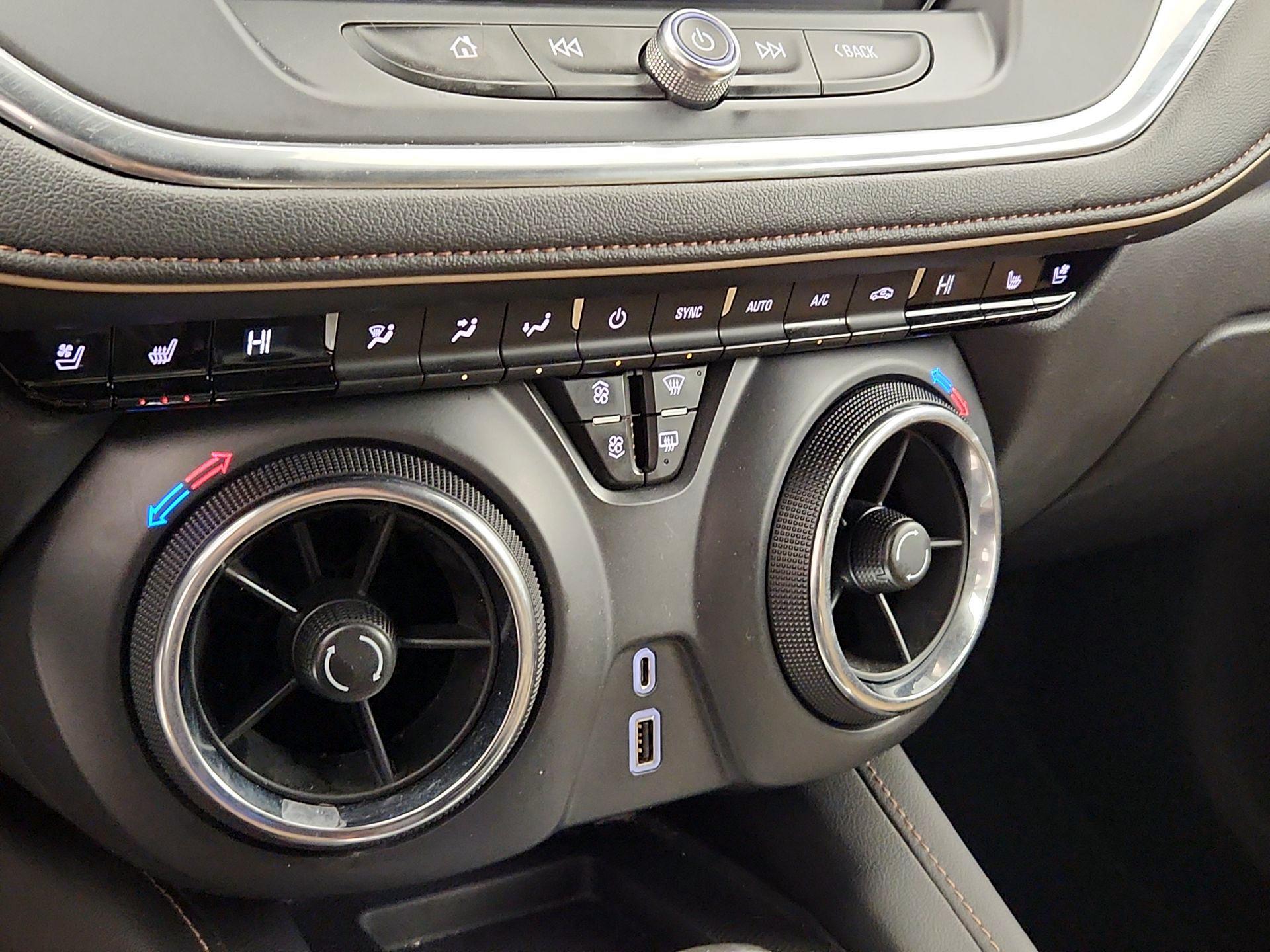 Thumbnail: 2019 Chevrolet Blazer - 16