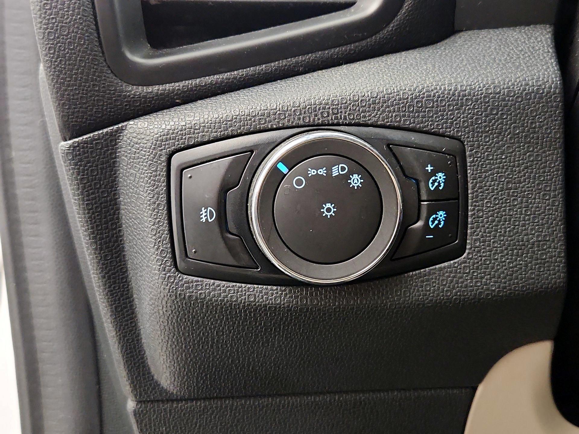 Thumbnail: 2018 Ford EcoSport - 13