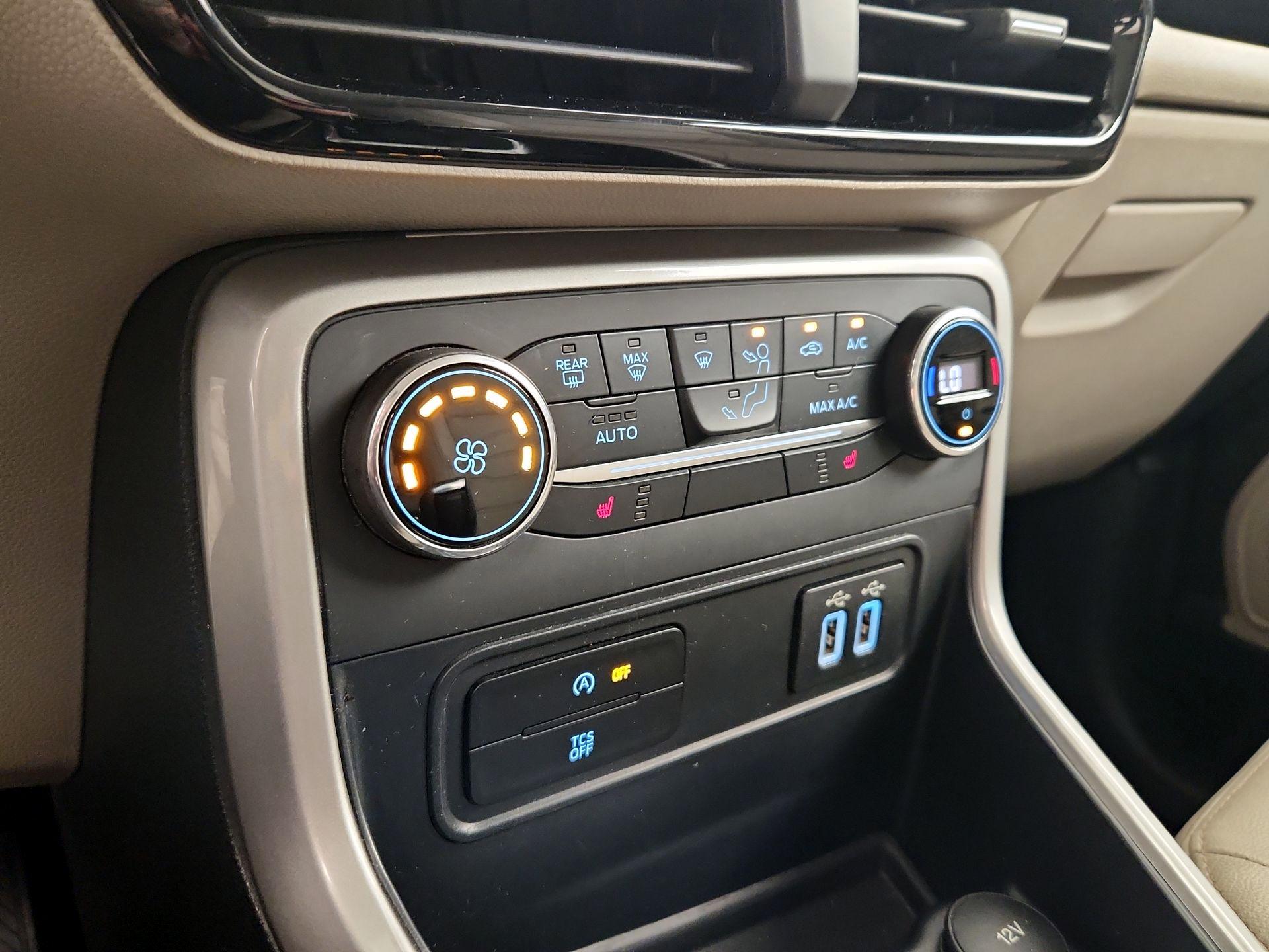 Thumbnail: 2018 Ford EcoSport - 17