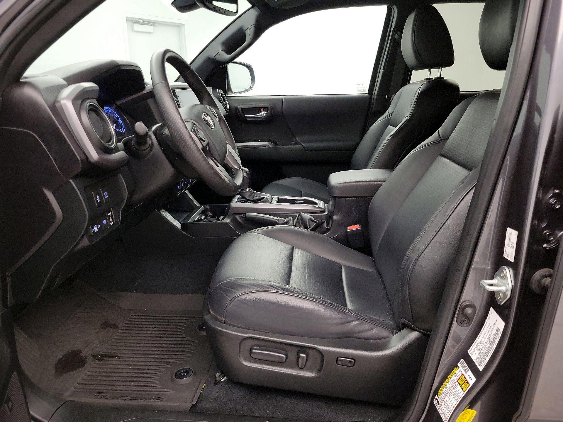 Thumbnail: 2023 Toyota Tacoma - 11