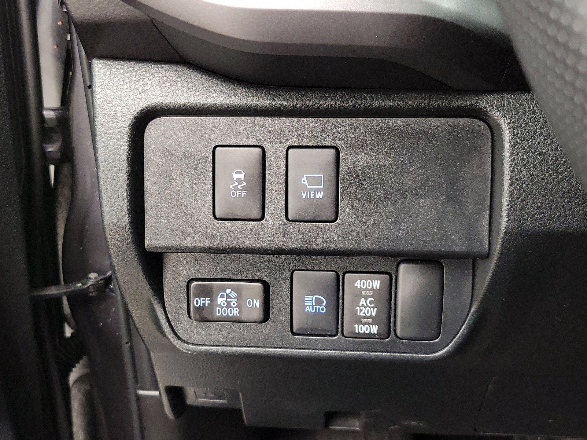 Thumbnail: 2023 Toyota Tacoma - 13