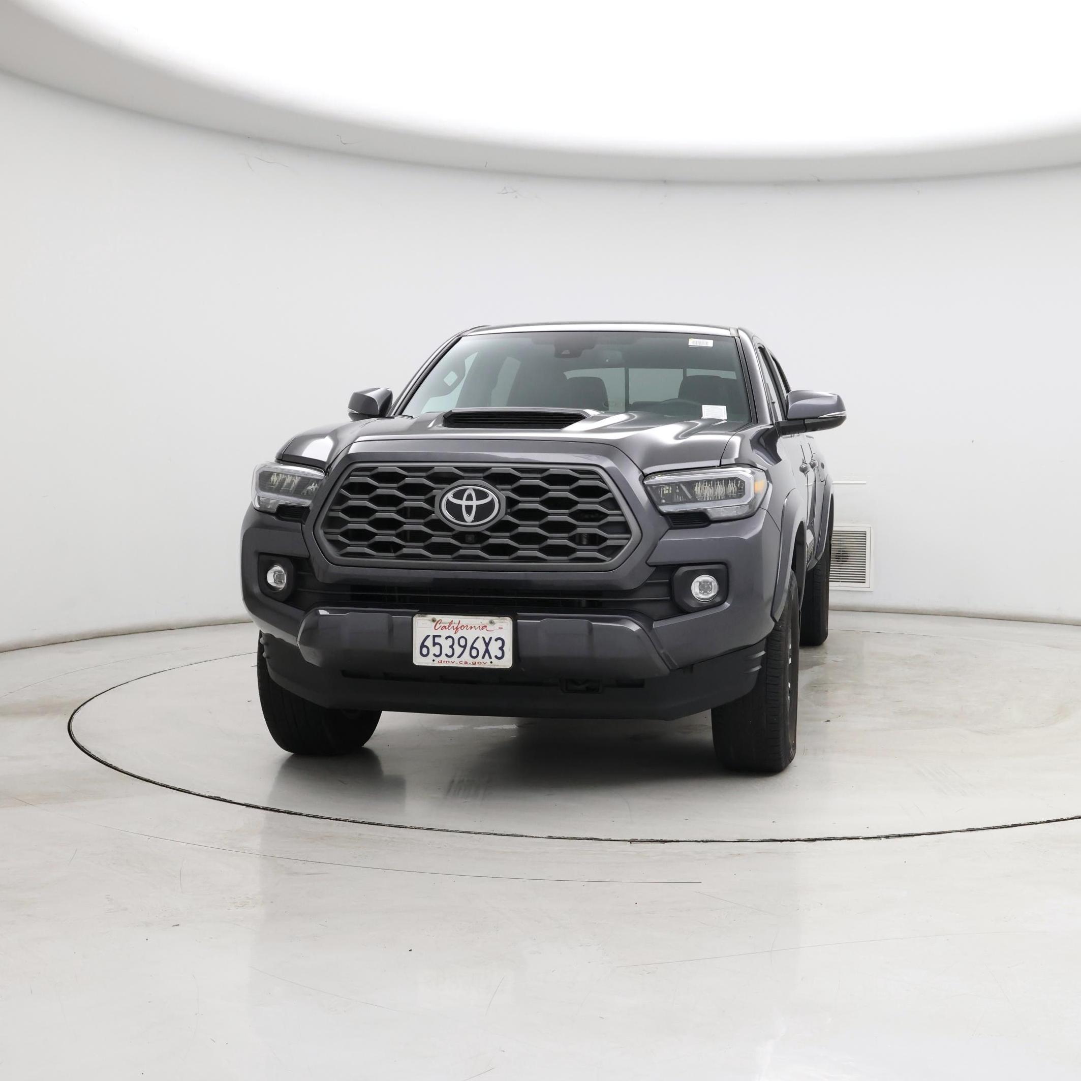 Thumbnail: 2023 Toyota Tacoma - 5