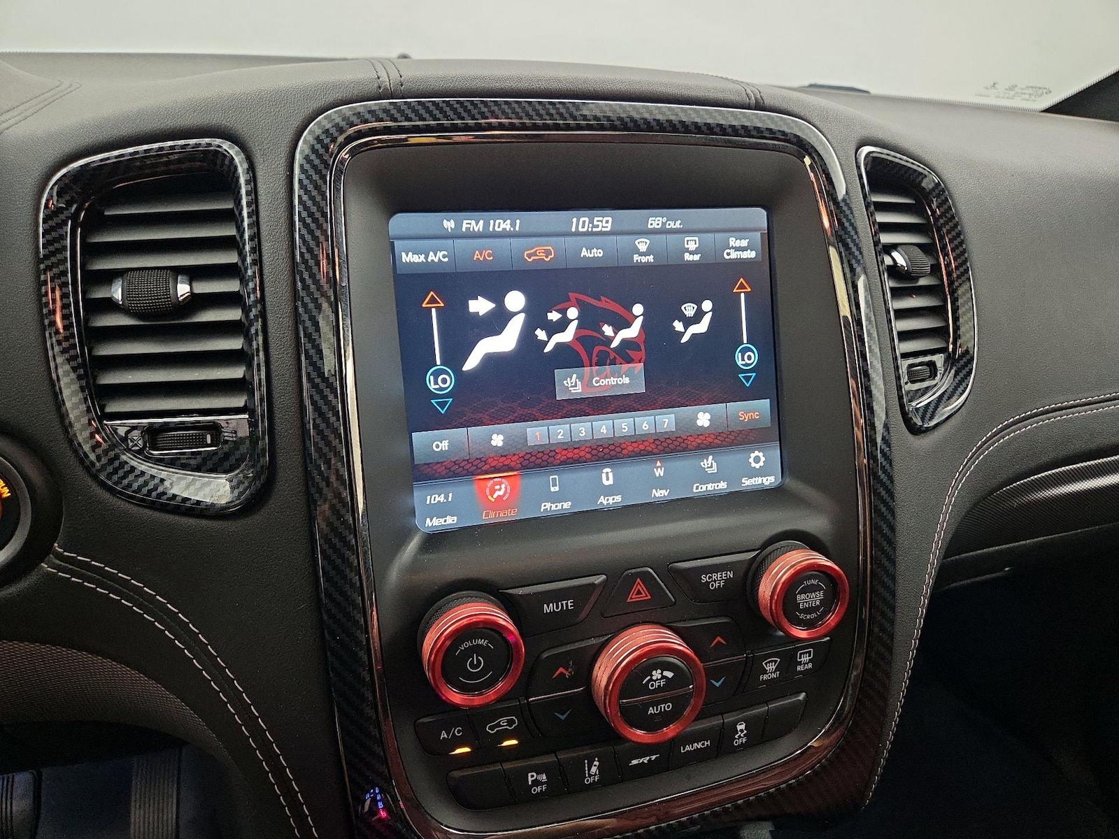2018 Dodge Durango SRT - Photo 18