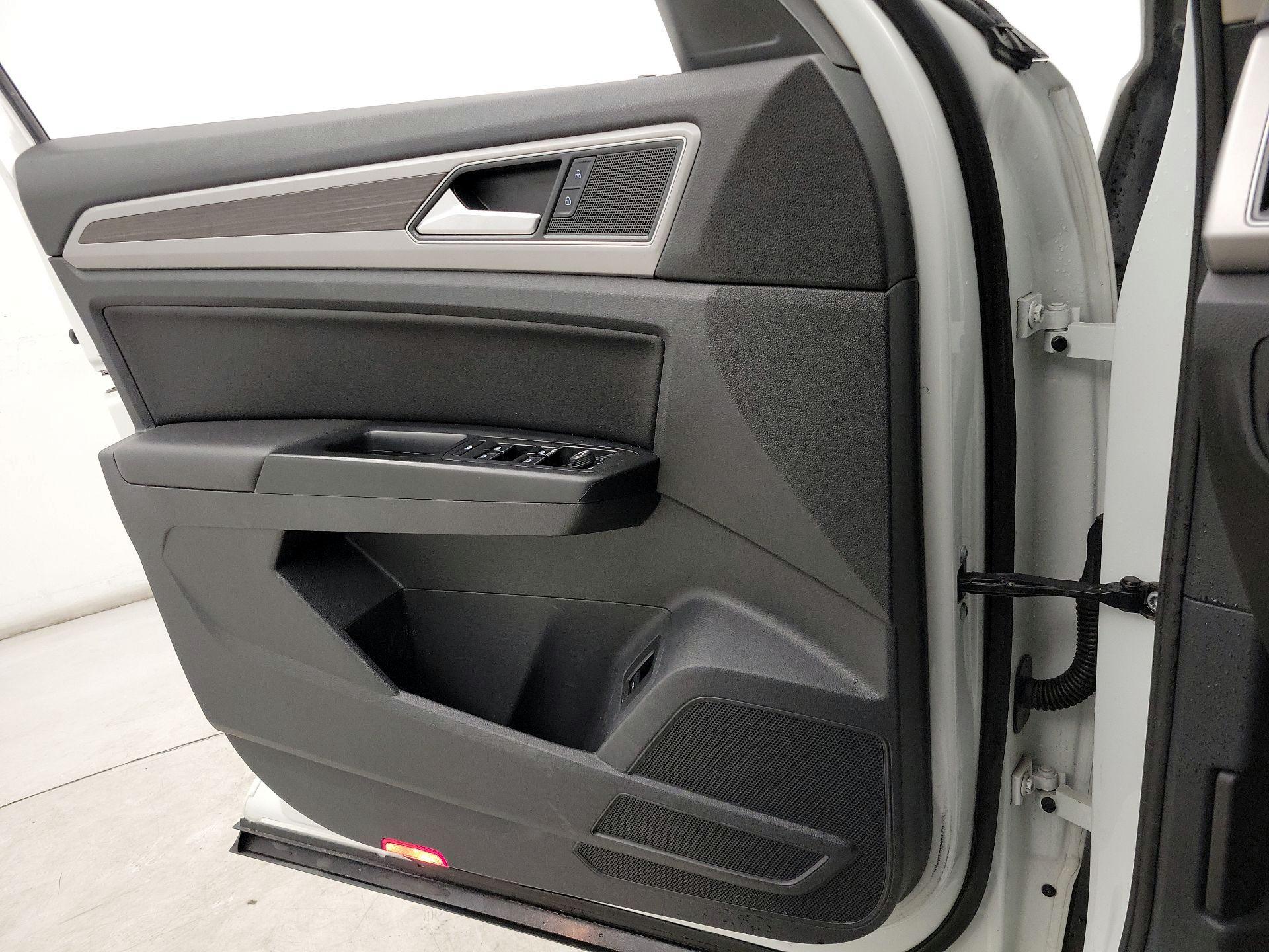 Thumbnail: 2019 Volkswagen Atlas - 12