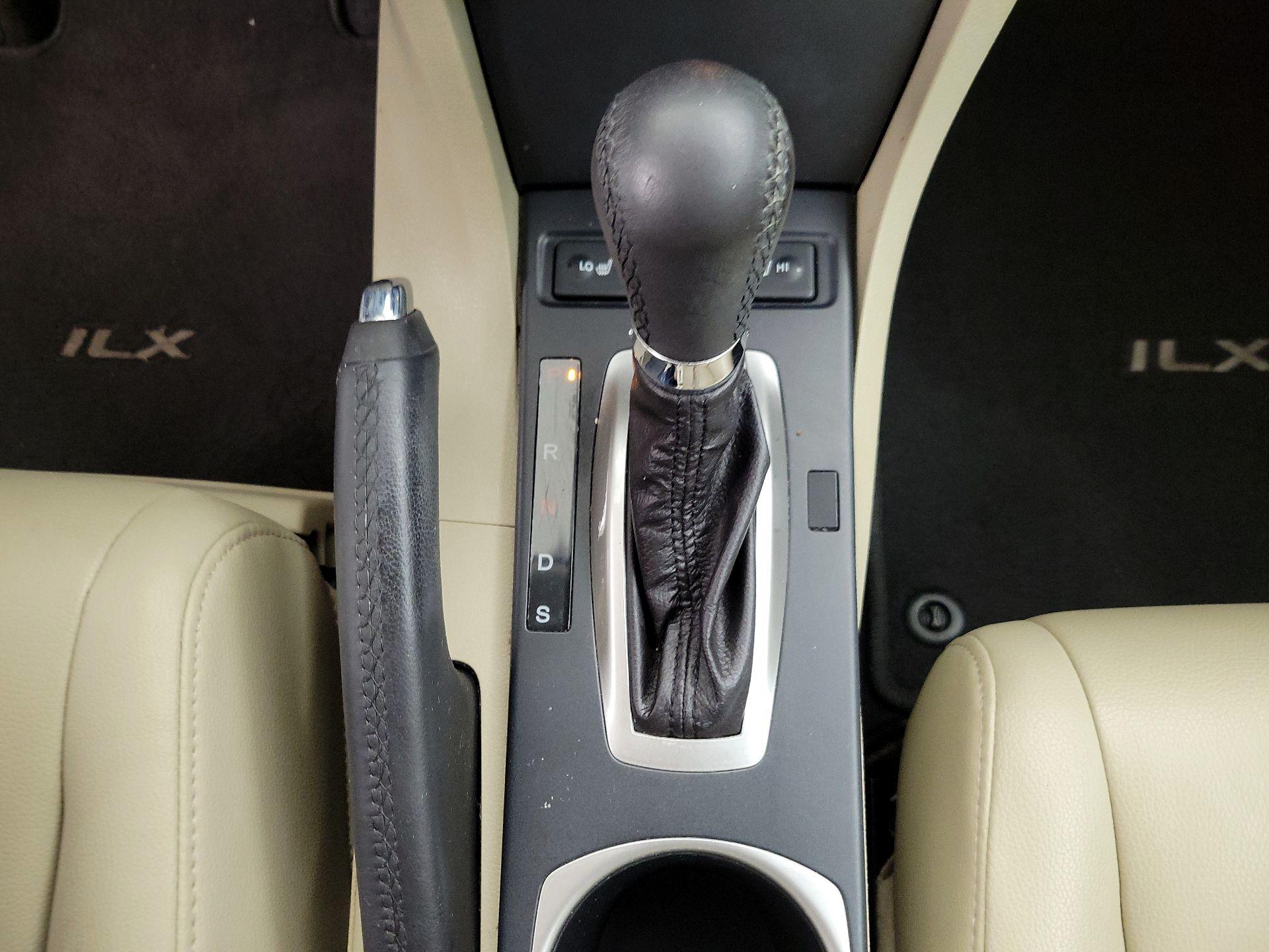 Thumbnail: 2017 Acura ILX - 16