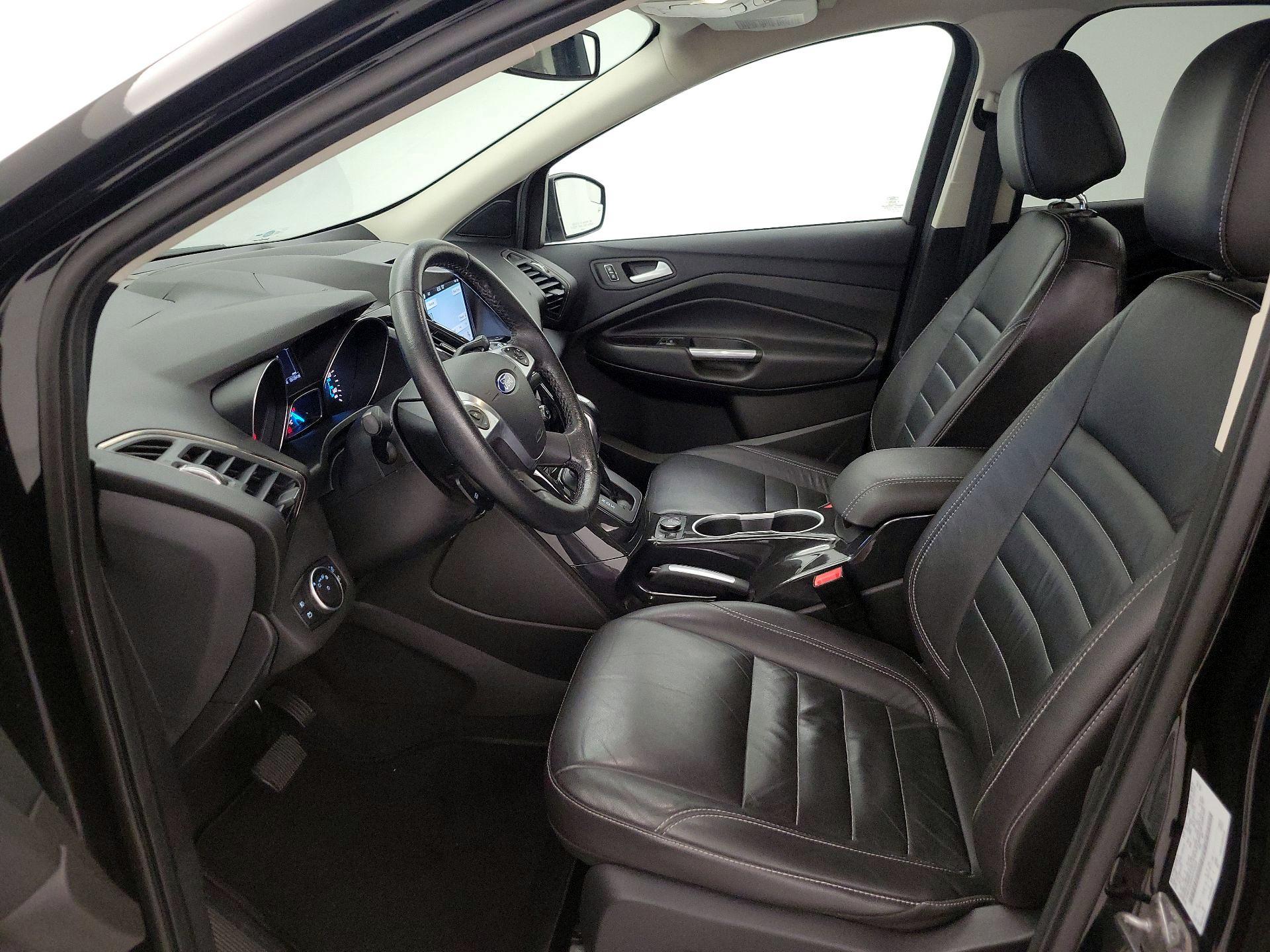 Thumbnail: 2016 Ford Escape - 11