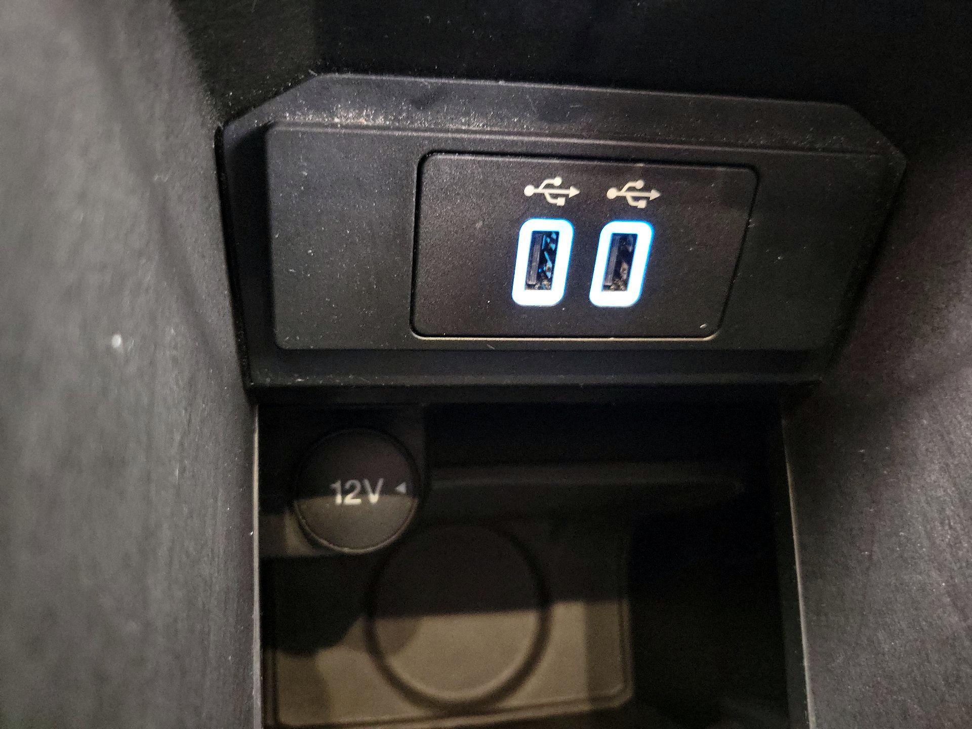 Thumbnail: 2016 Ford Escape - 19