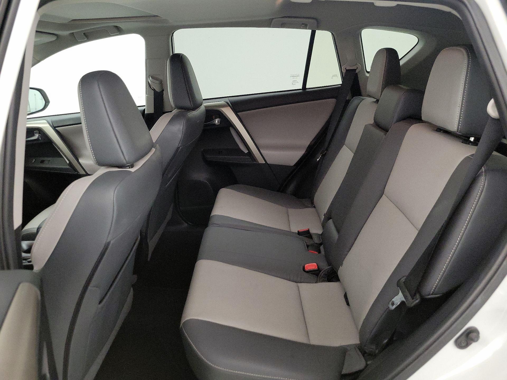 Thumbnail: 2014 Toyota RAV4 - 19