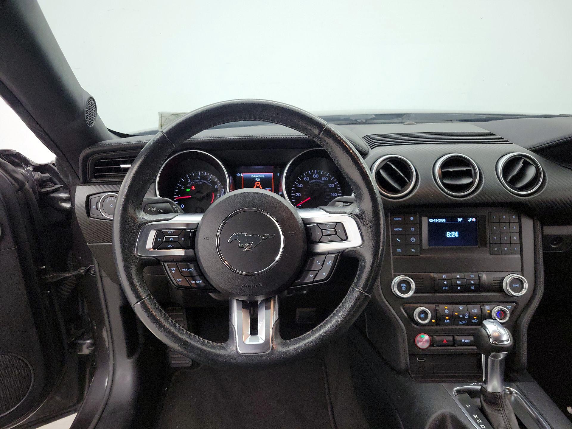 Thumbnail: 2022 Ford Mustang - 10