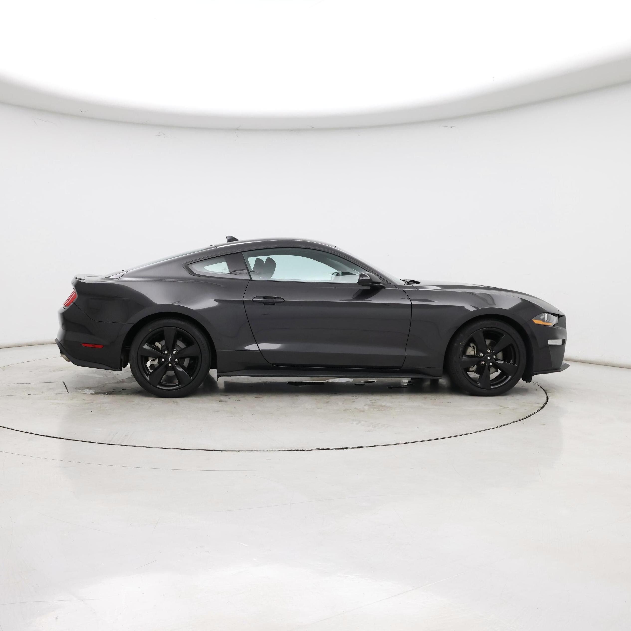 Thumbnail: 2022 Ford Mustang - 7