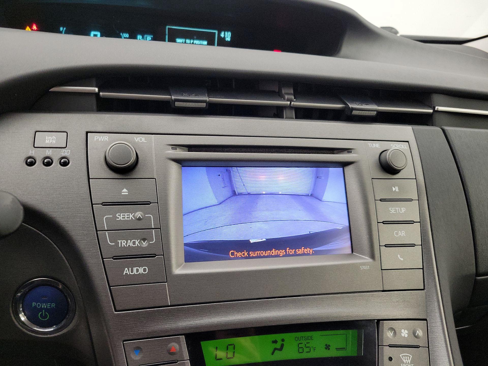 Thumbnail: 2015 Toyota Prius - 14