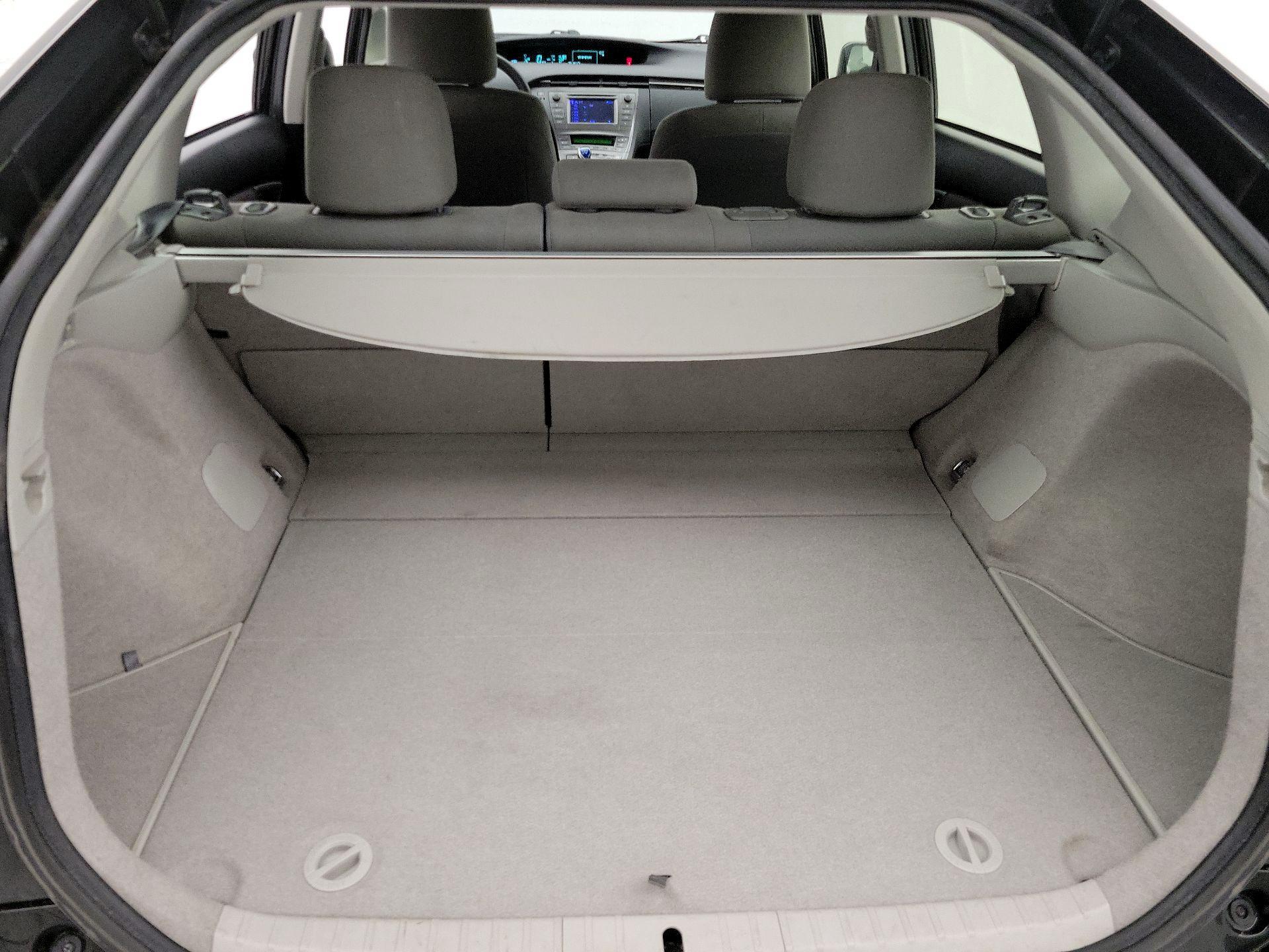 Thumbnail: 2015 Toyota Prius - 20