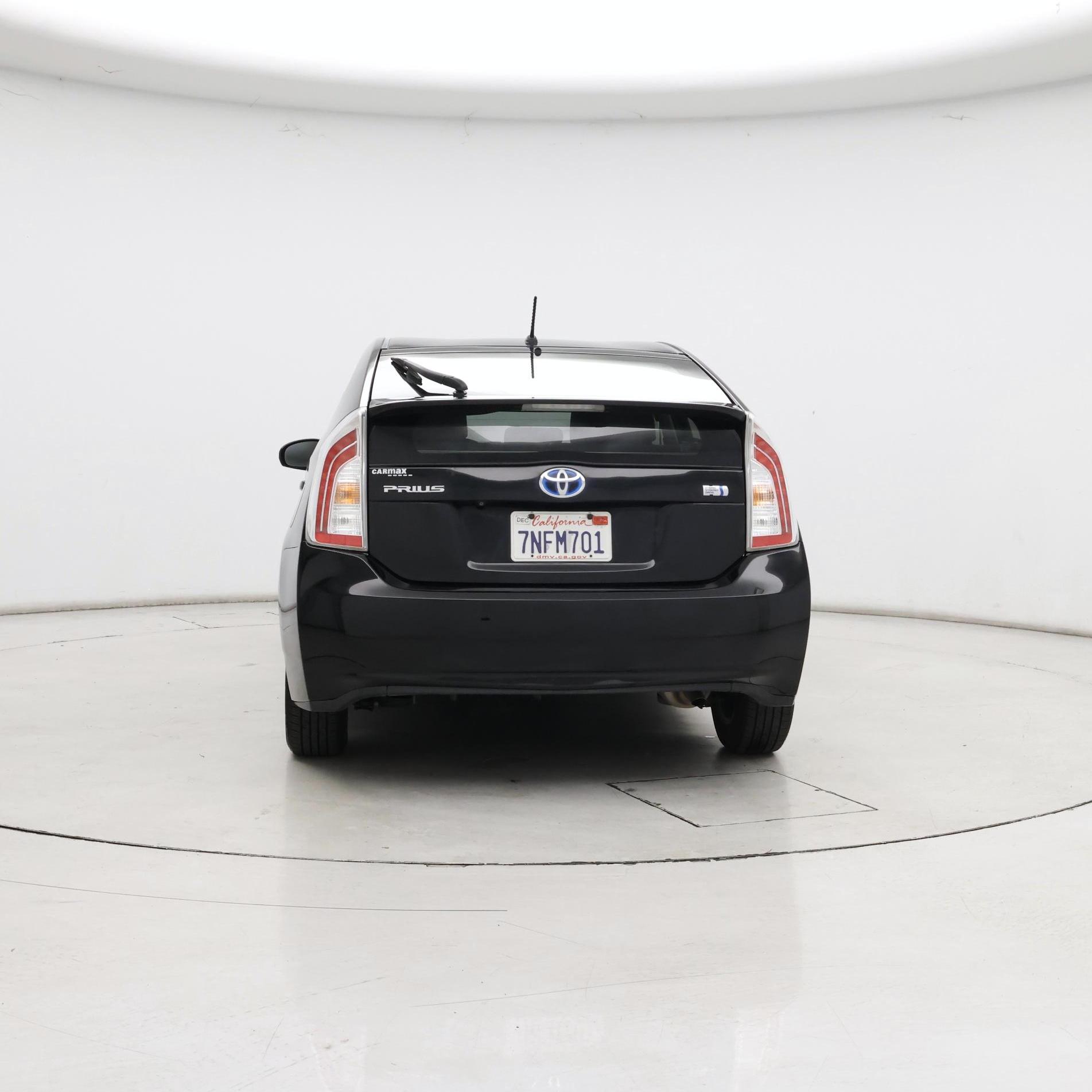 Thumbnail: 2015 Toyota Prius - 6