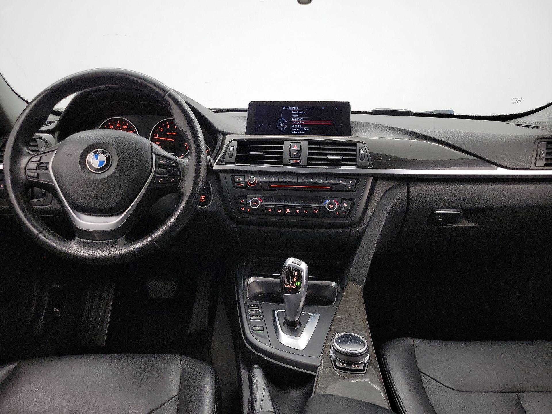 Thumbnail: 2015 BMW 3 Series - 9