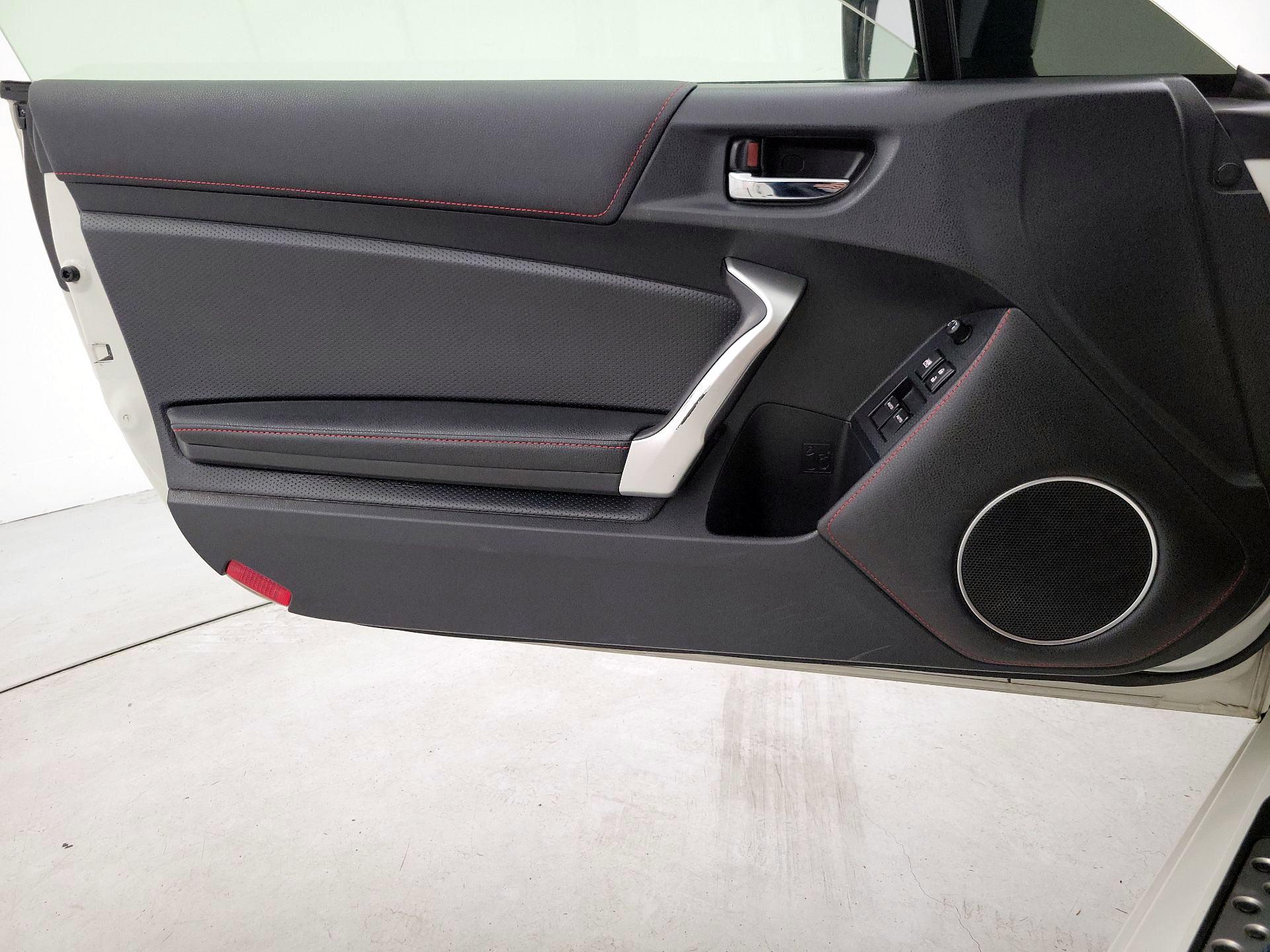 Thumbnail: 2016 Scion FR-S - 12