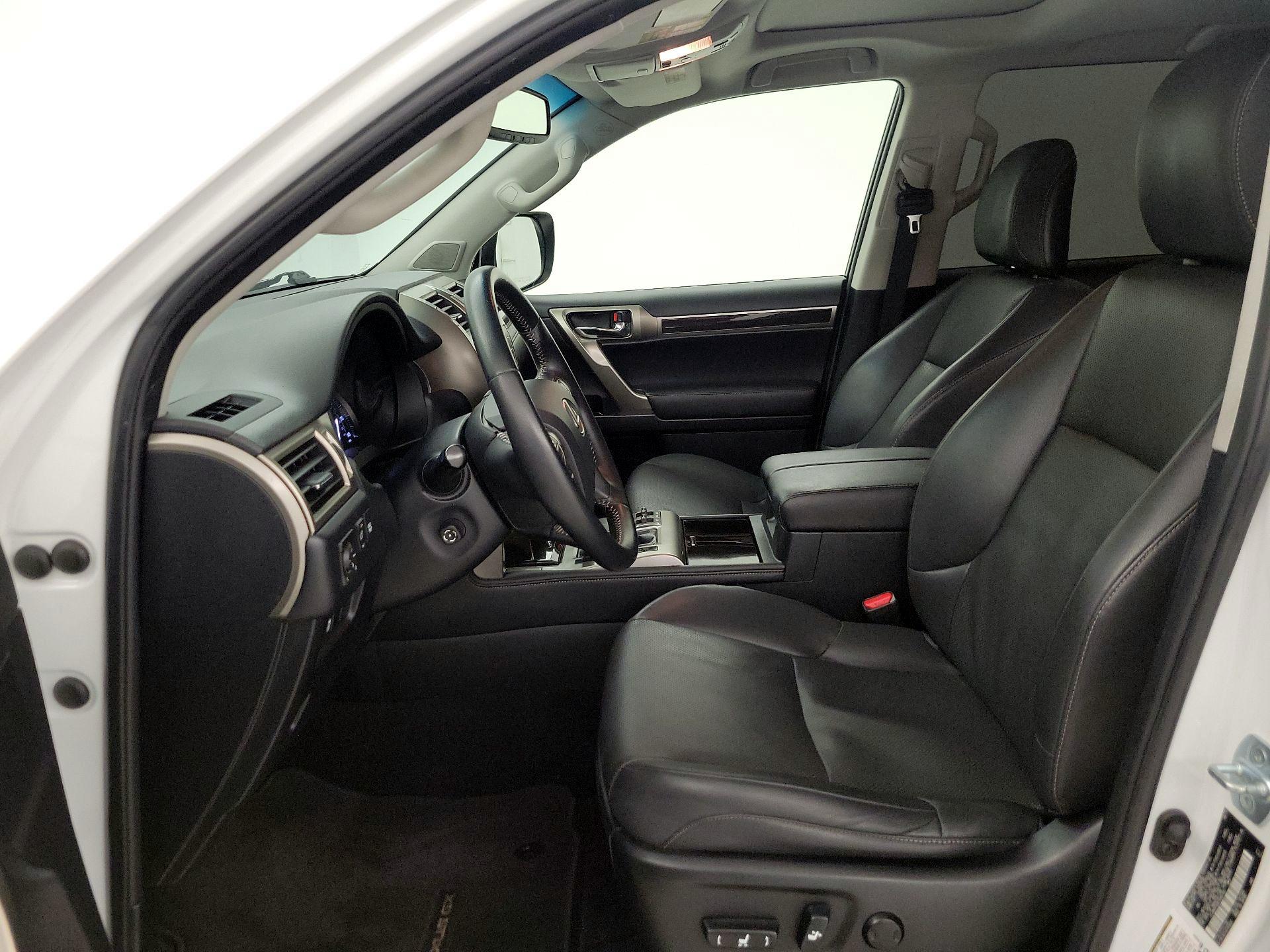 Thumbnail: 2014 Lexus GX - 11