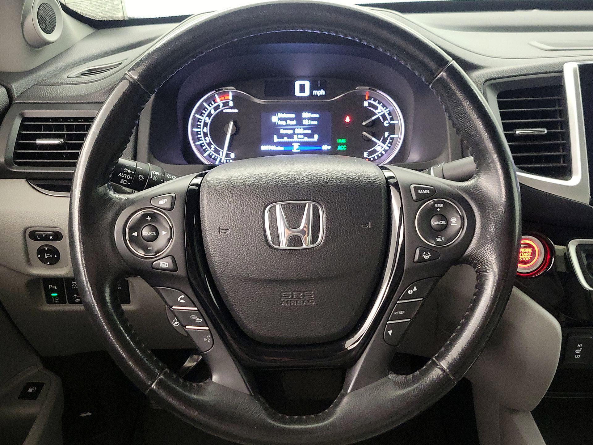 Thumbnail: 2017 Honda Ridgeline - 10