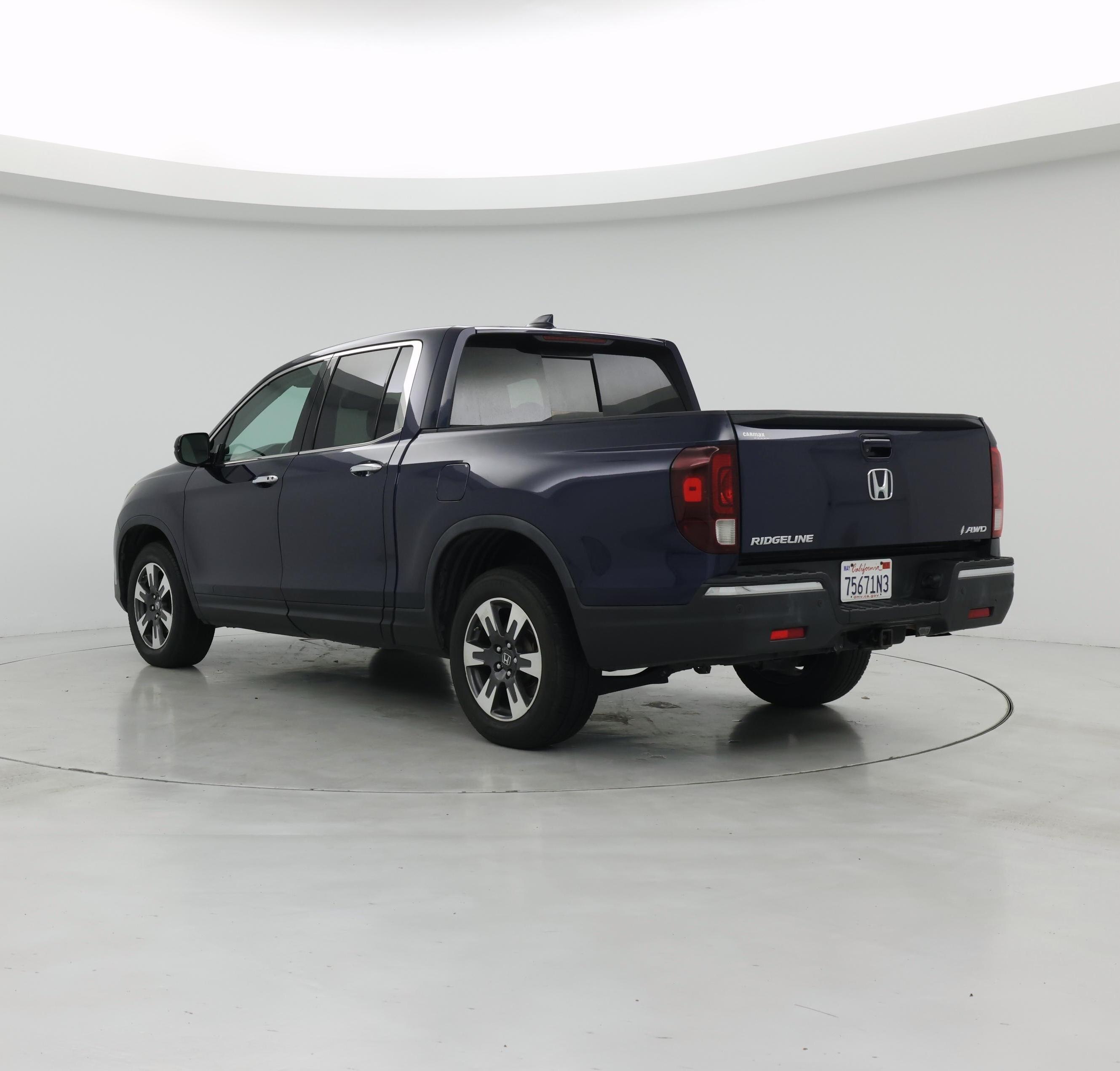 Thumbnail: 2017 Honda Ridgeline - 2