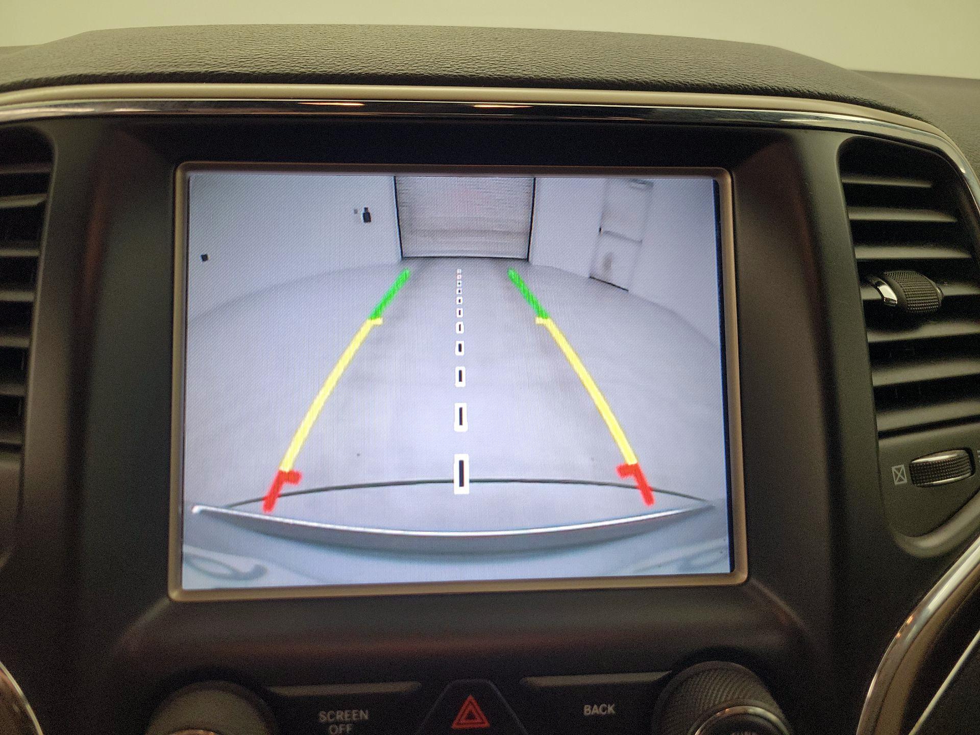 Thumbnail: 2014 Jeep Grand Cherokee - 15