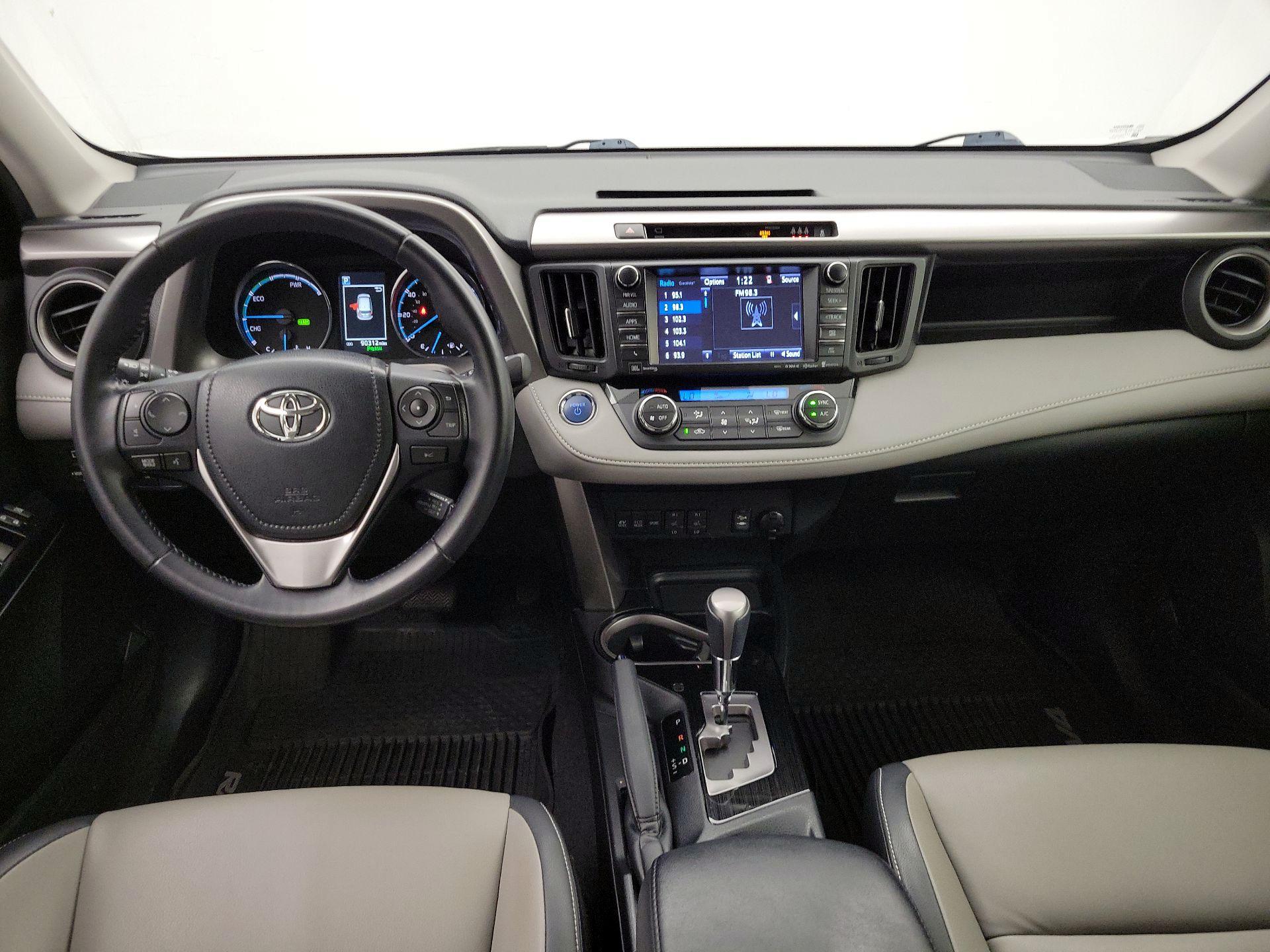 Thumbnail: 2017 Toyota RAV4 - 9