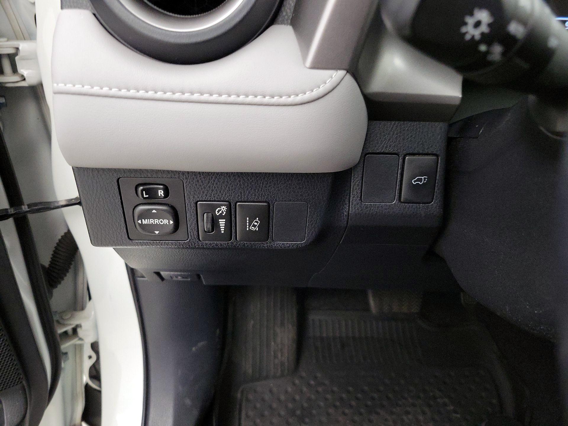 Thumbnail: 2017 Toyota RAV4 - 13