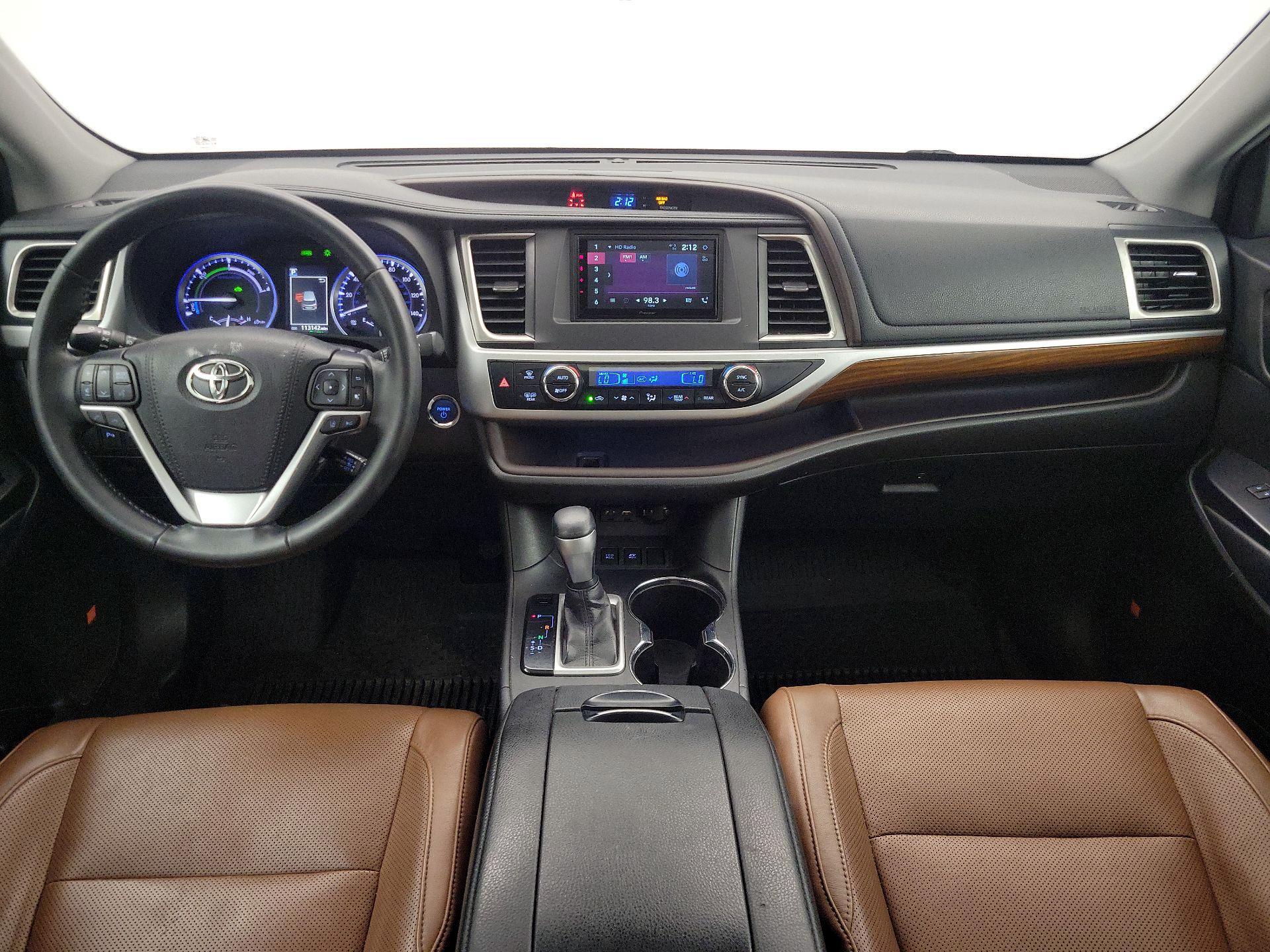 Thumbnail: 2019 Toyota Highlander - 9