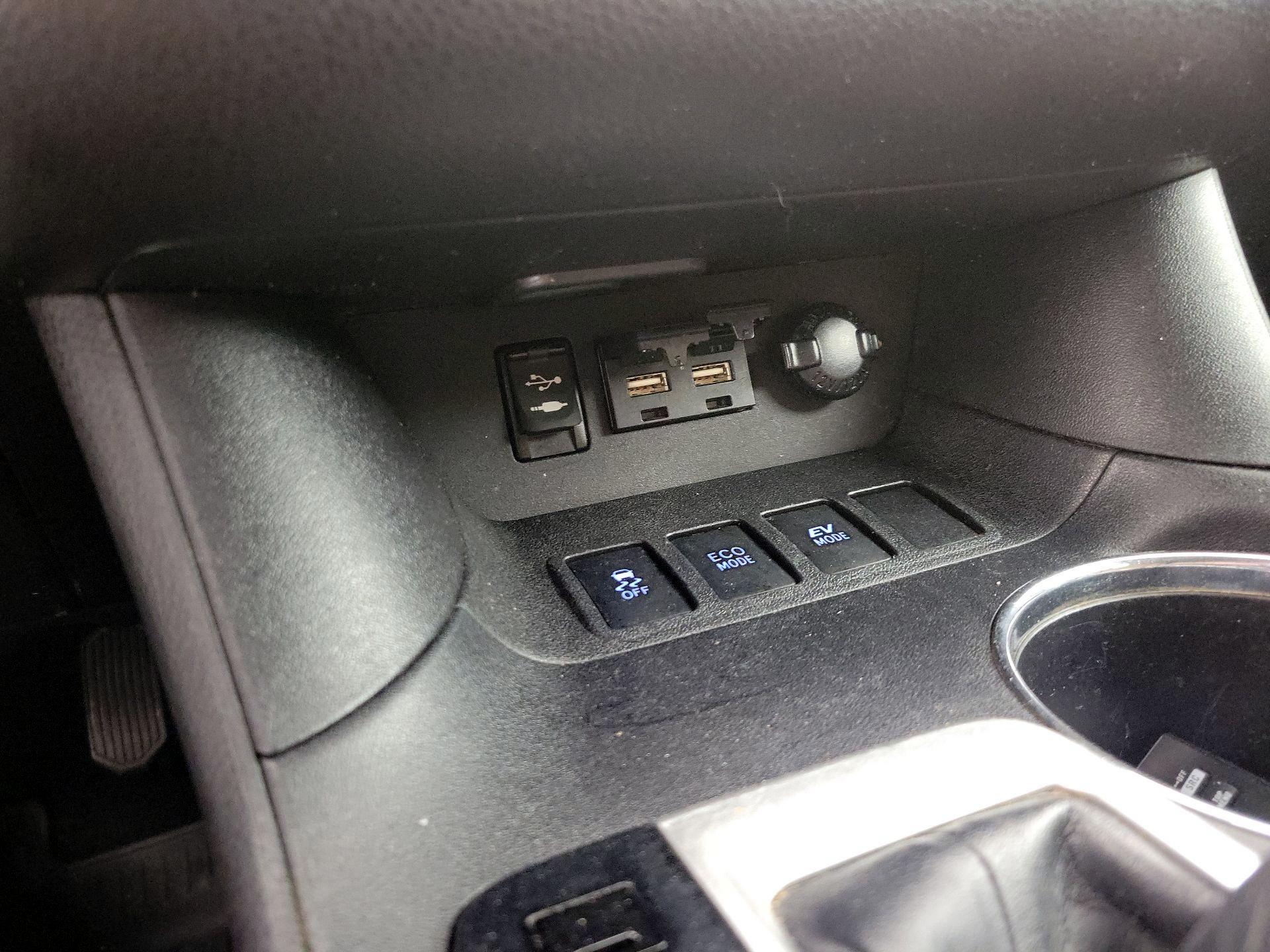 Thumbnail: 2019 Toyota Highlander - 18