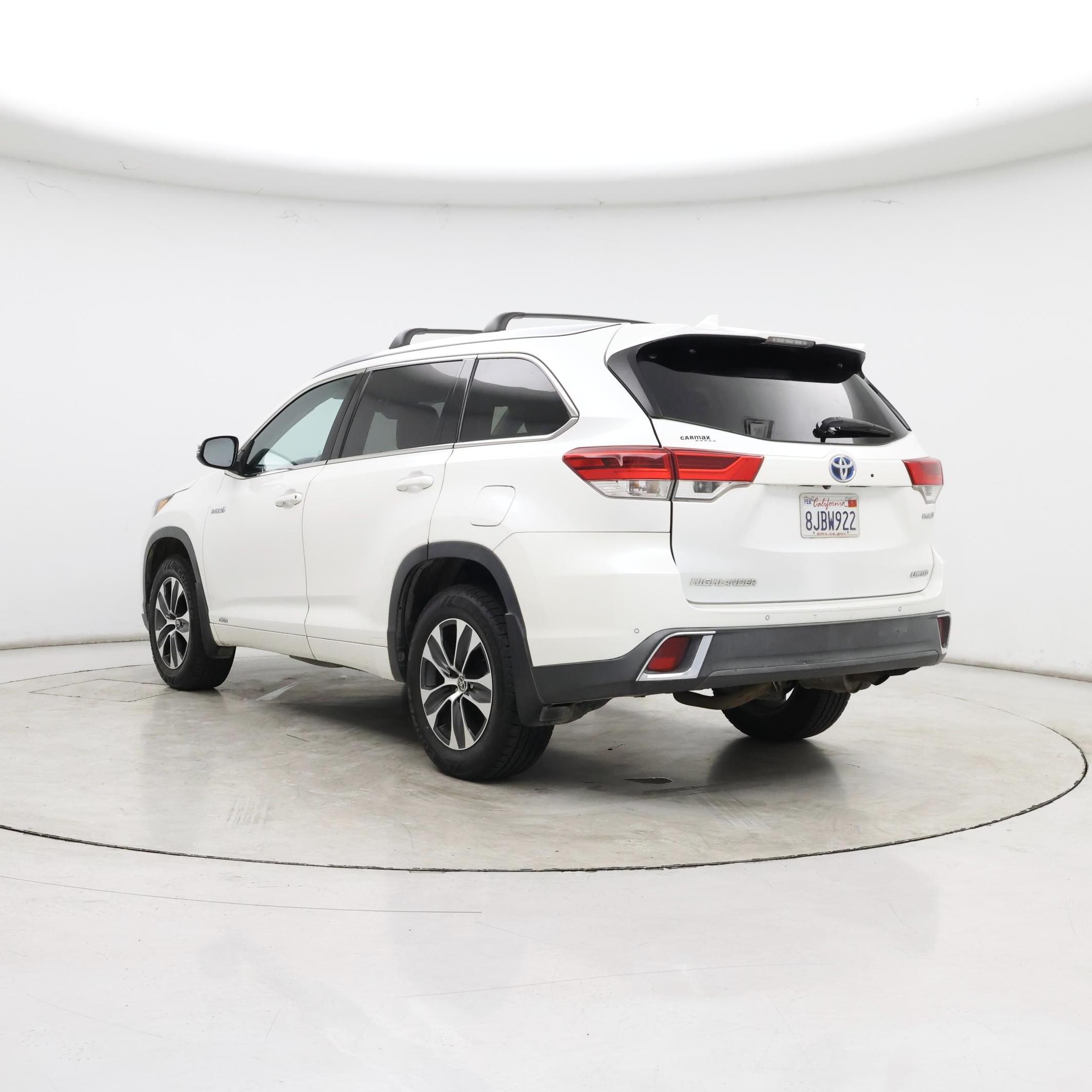 Thumbnail: 2019 Toyota Highlander - 2