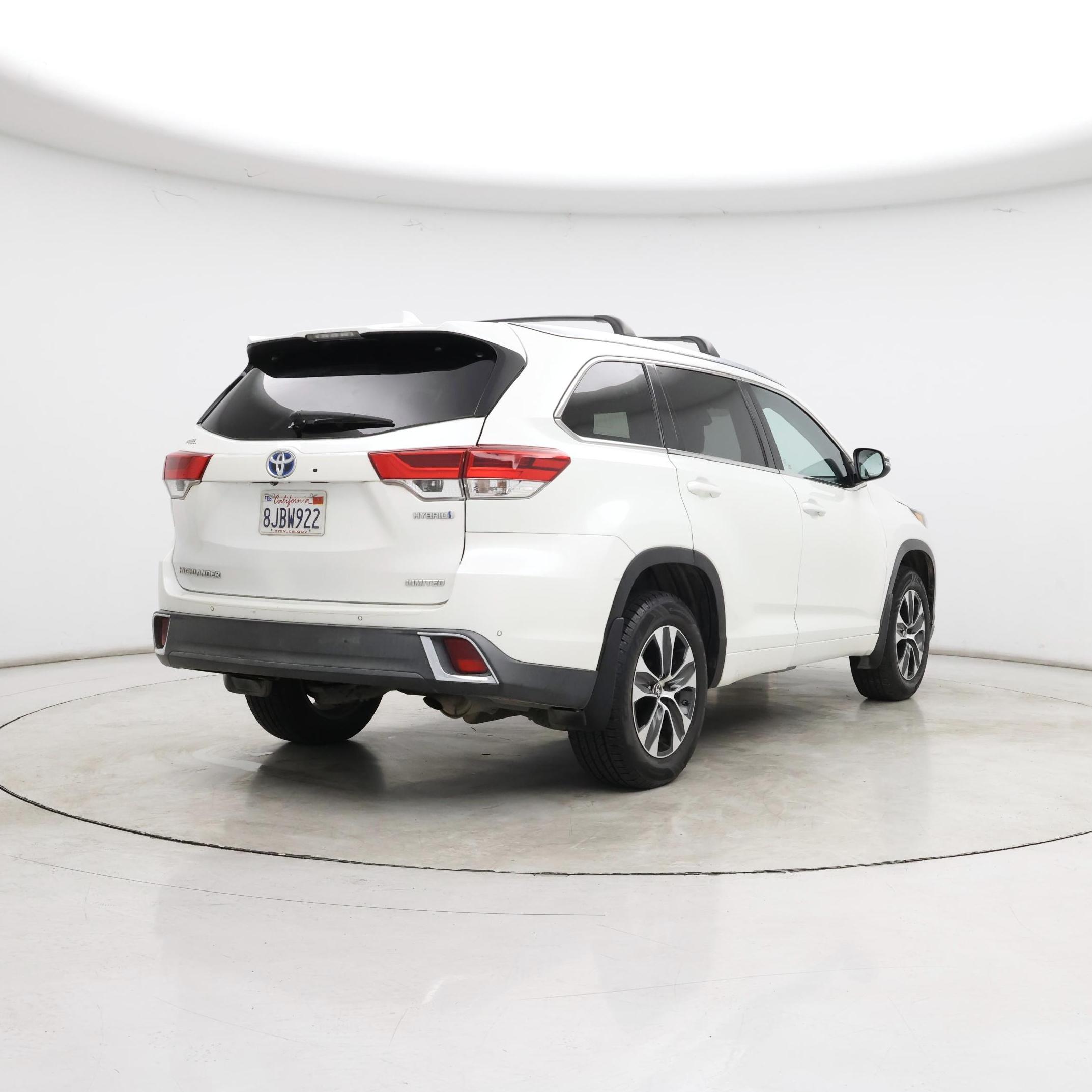 Thumbnail: 2019 Toyota Highlander - 8
