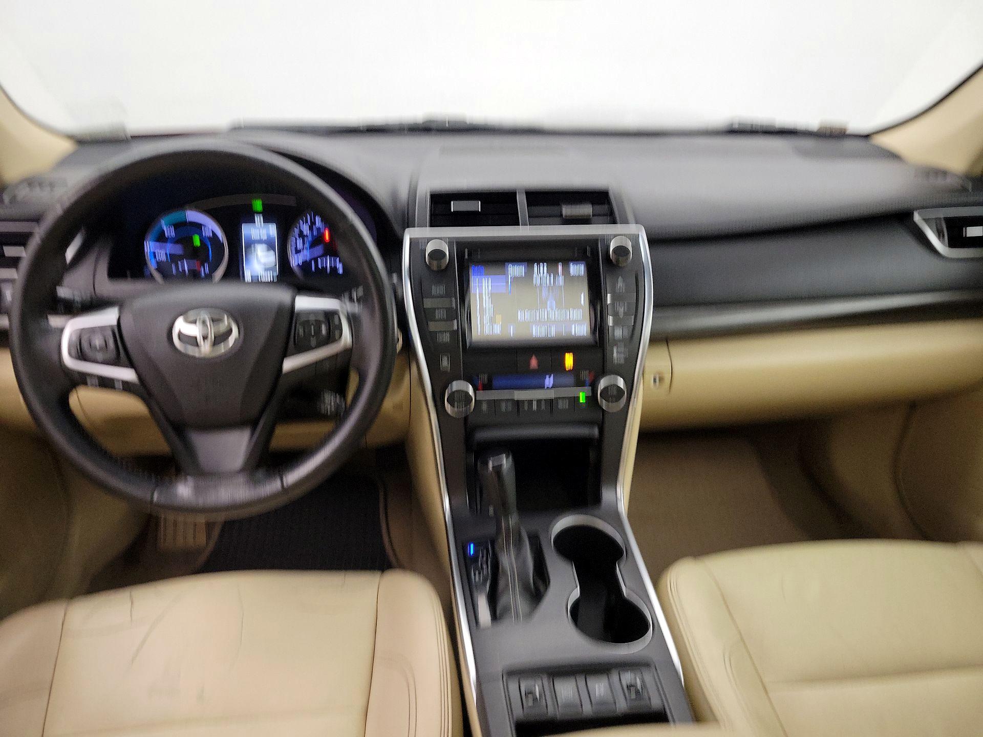 Thumbnail: 2015 Toyota Camry - 9