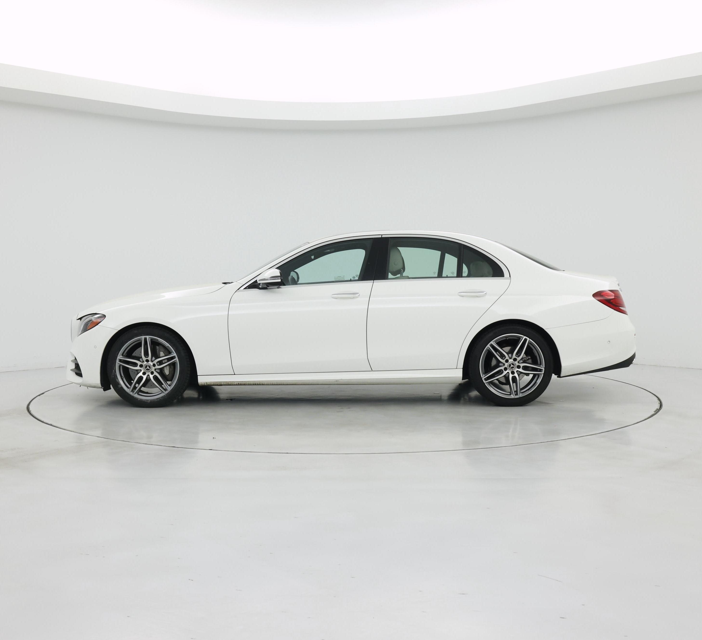 Thumbnail: 2020 Mercedes-Benz E-Class - 3