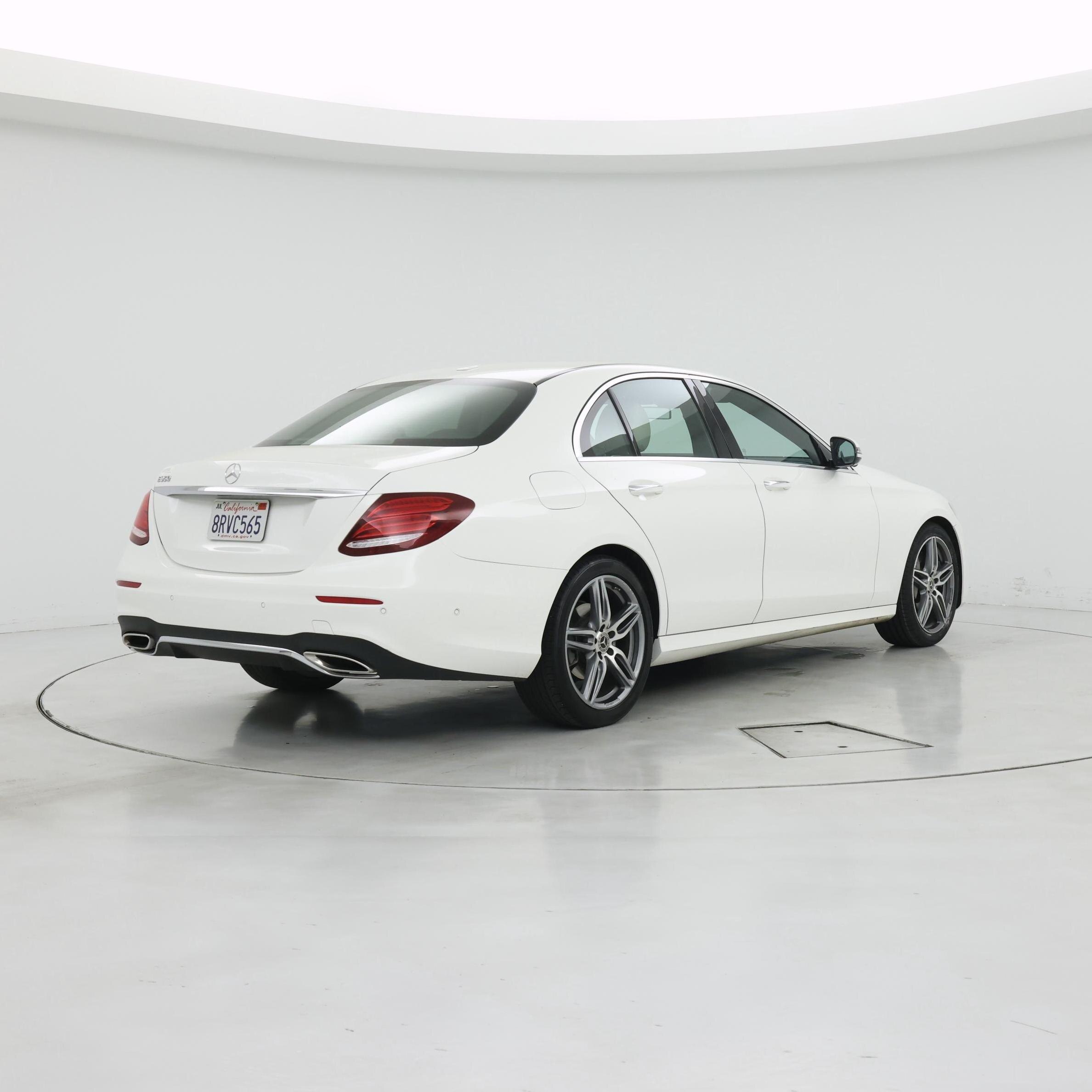 Thumbnail: 2020 Mercedes-Benz E-Class - 8
