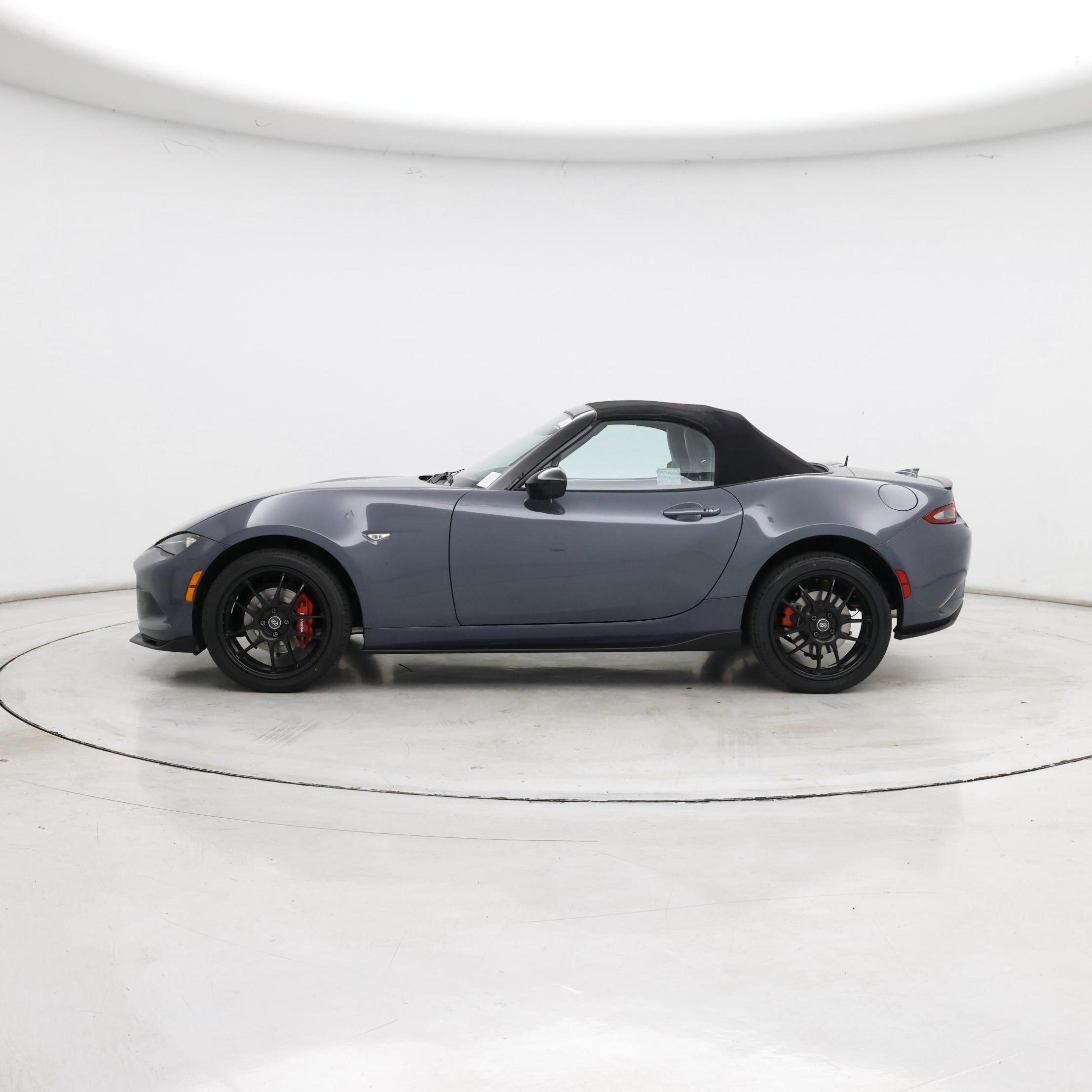 Thumbnail: 2020 Mazda MX-5 Miata - 3