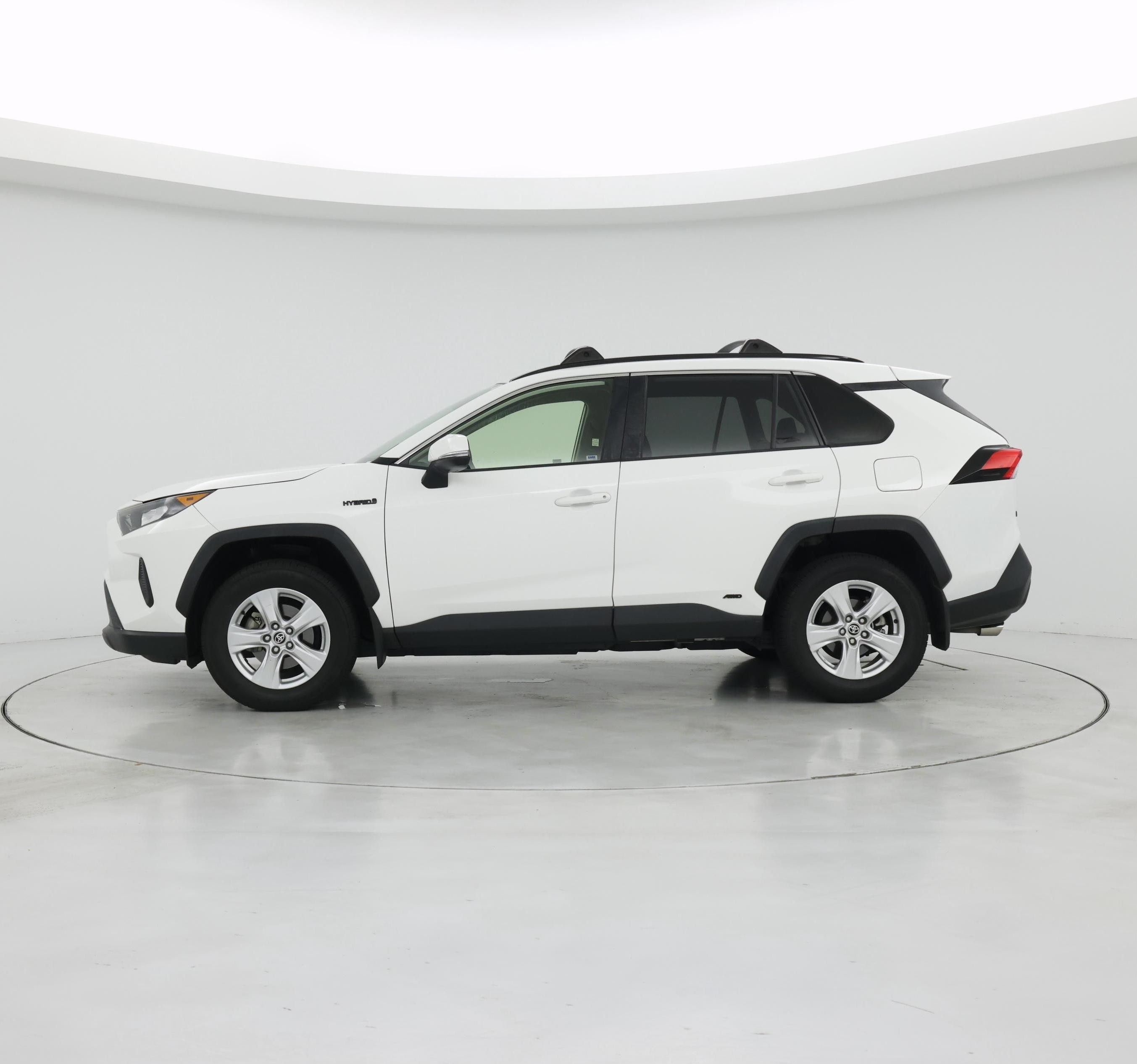 Thumbnail: 2020 Toyota RAV4 - 3