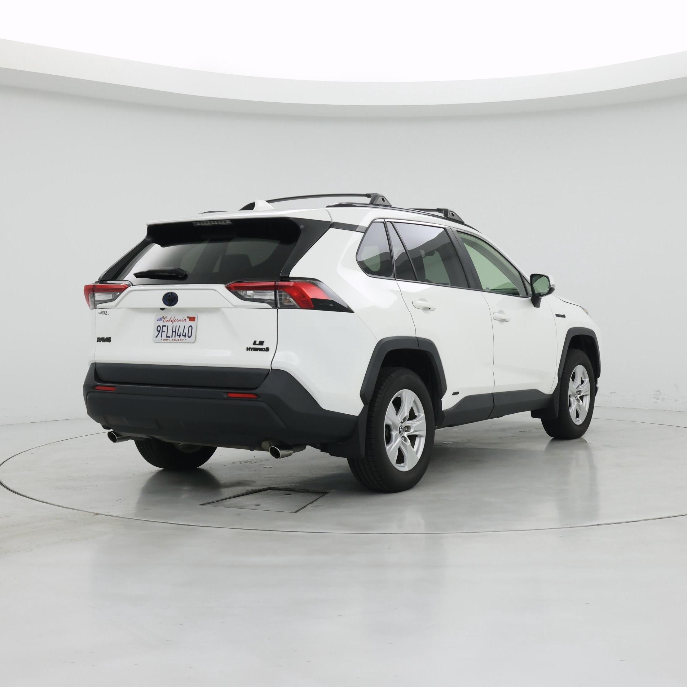Thumbnail: 2020 Toyota RAV4 - 8