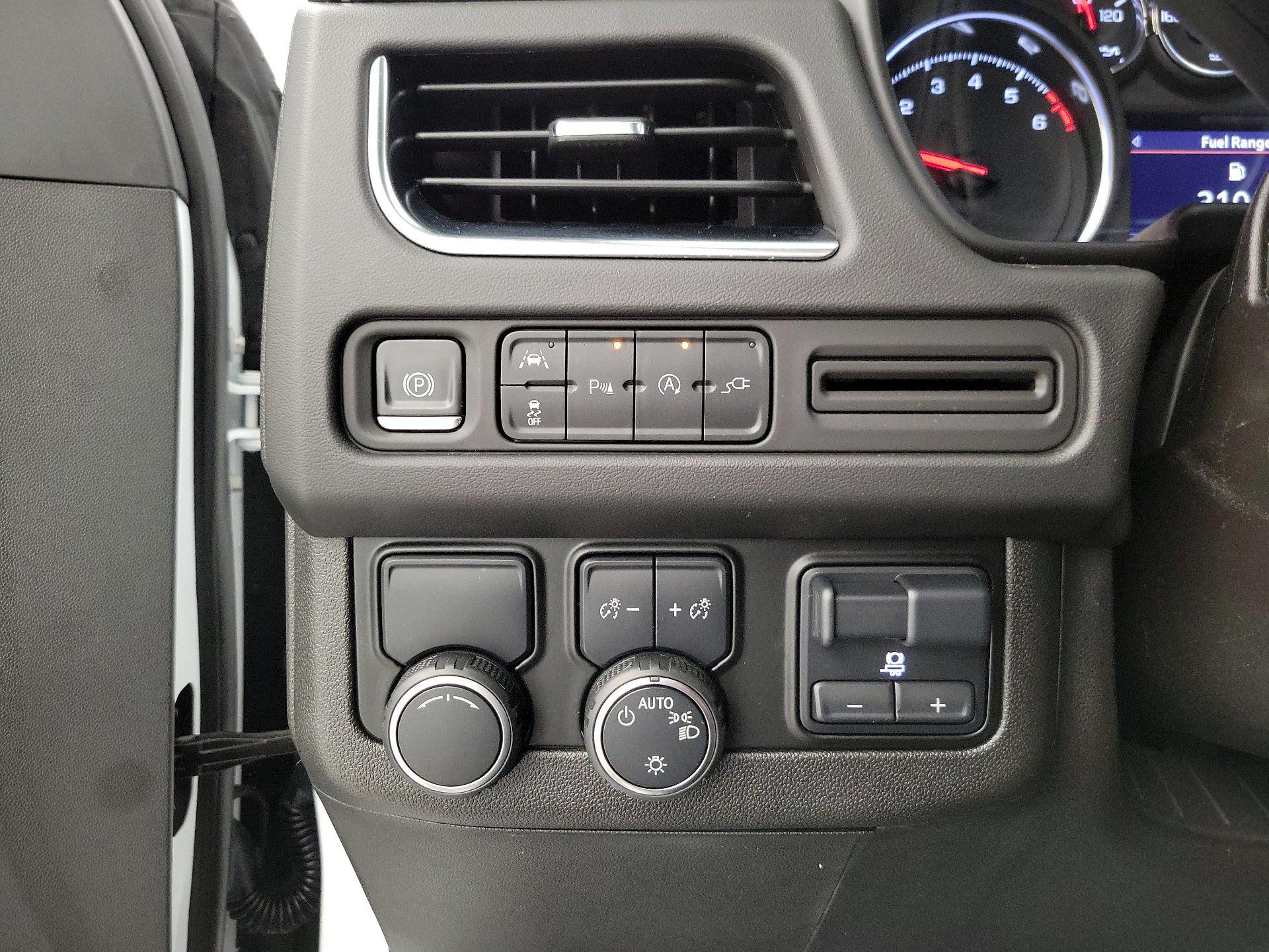 Thumbnail: 2021 Chevrolet Tahoe - 13