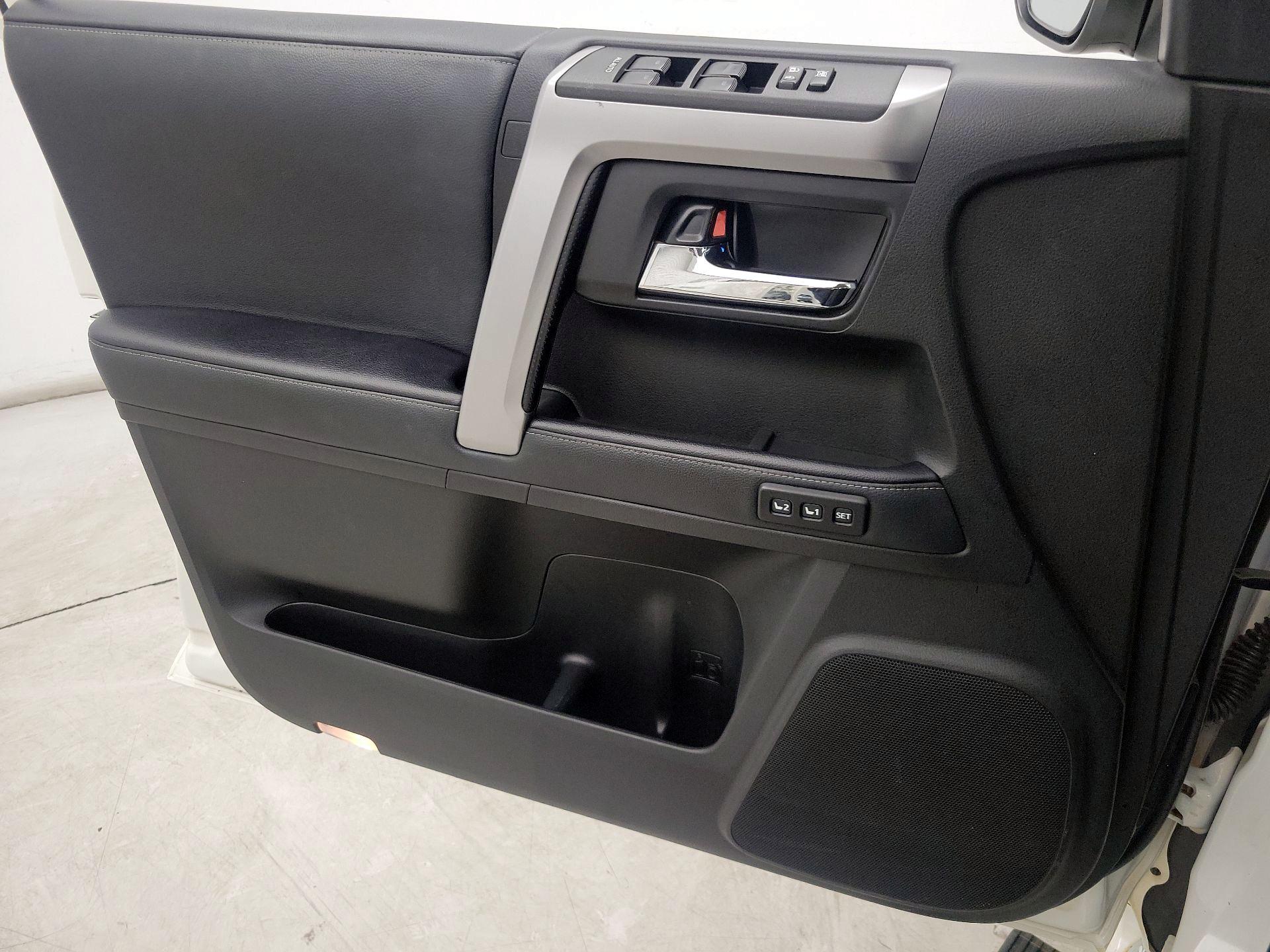 Thumbnail: 2021 Toyota 4Runner - 12