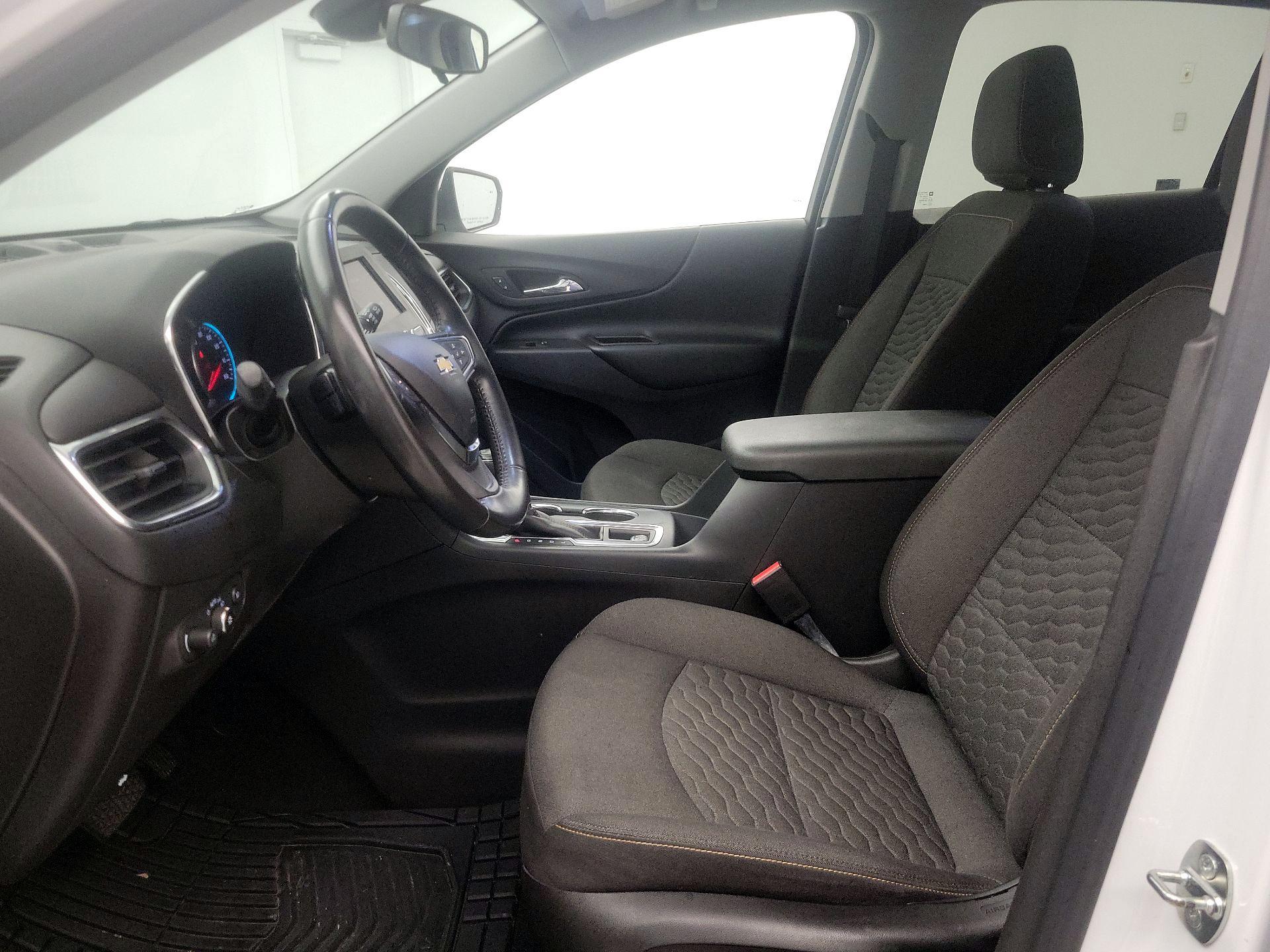 Thumbnail: 2021 Chevrolet Equinox - 11