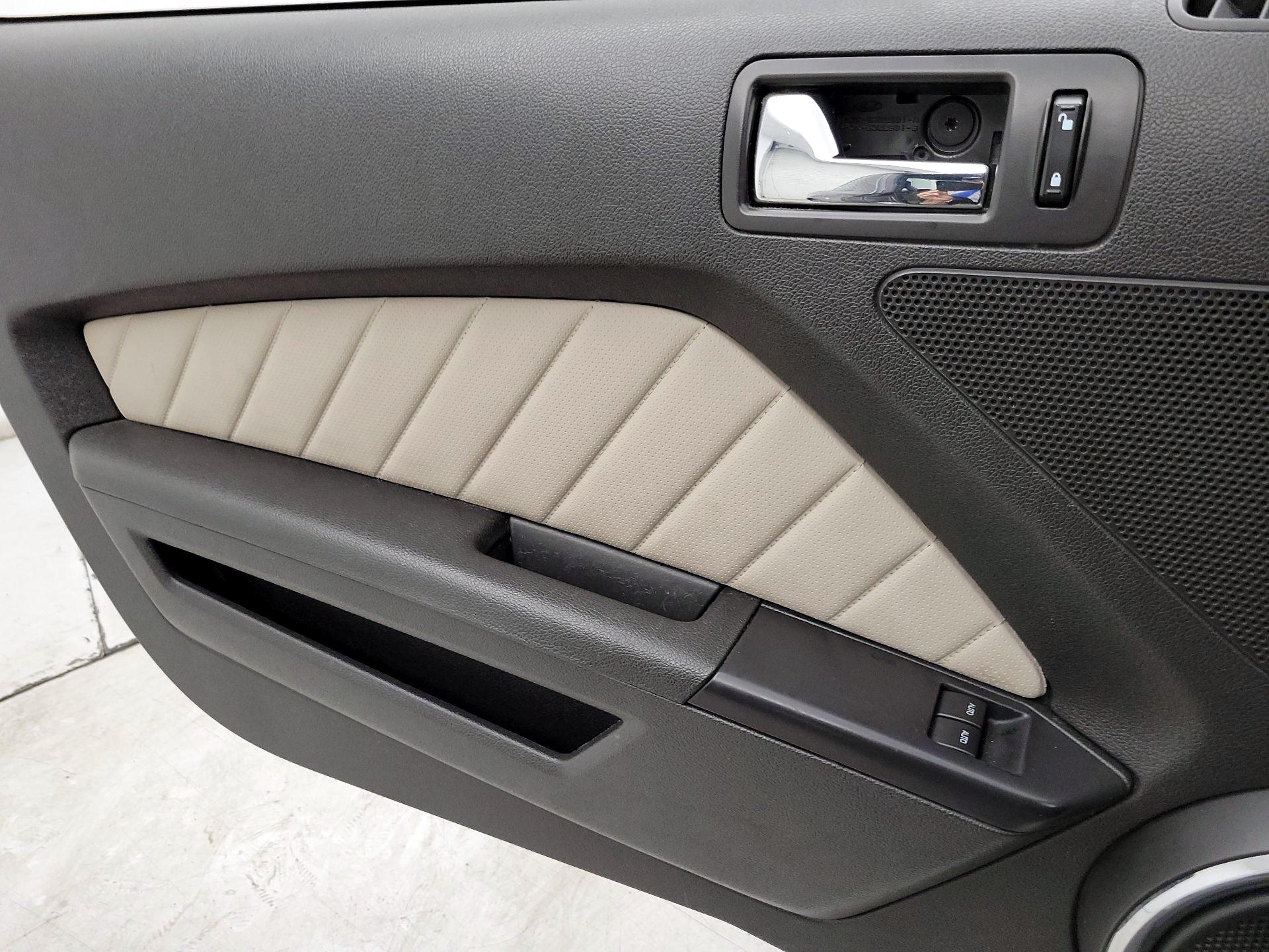 Thumbnail: 2014 Ford Mustang - 12