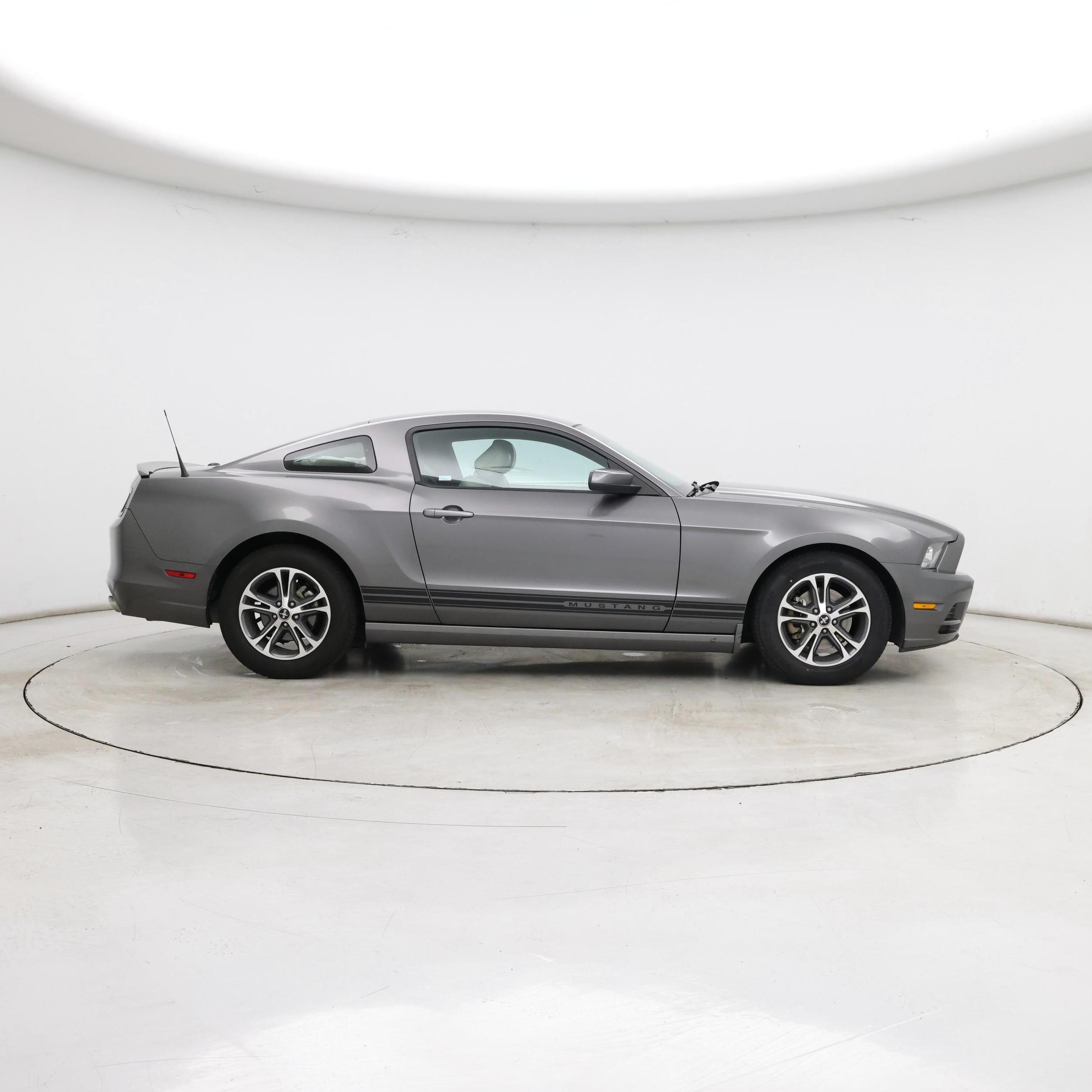 Thumbnail: 2014 Ford Mustang - 7