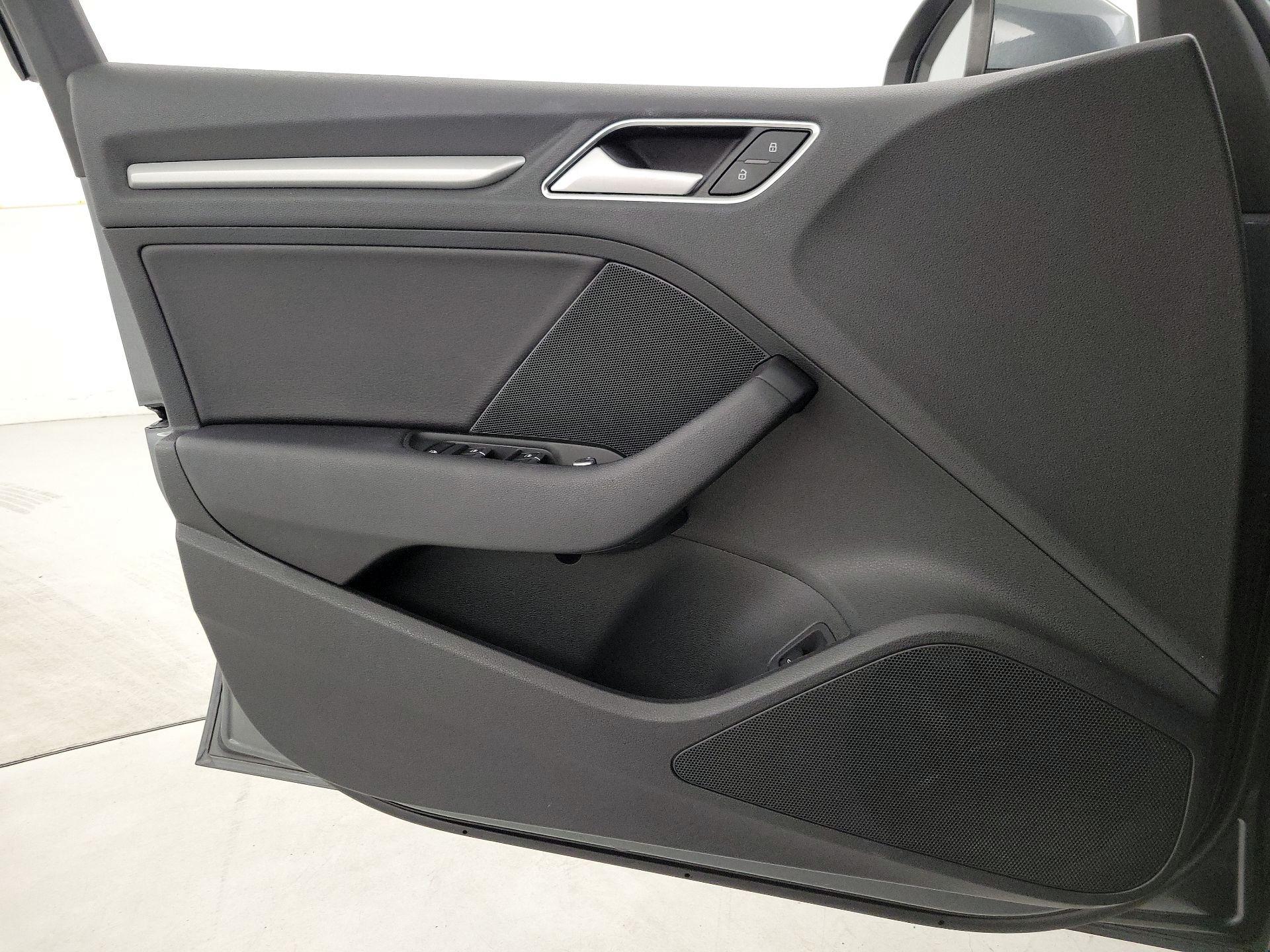 Thumbnail: 2016 Audi A3 - 12