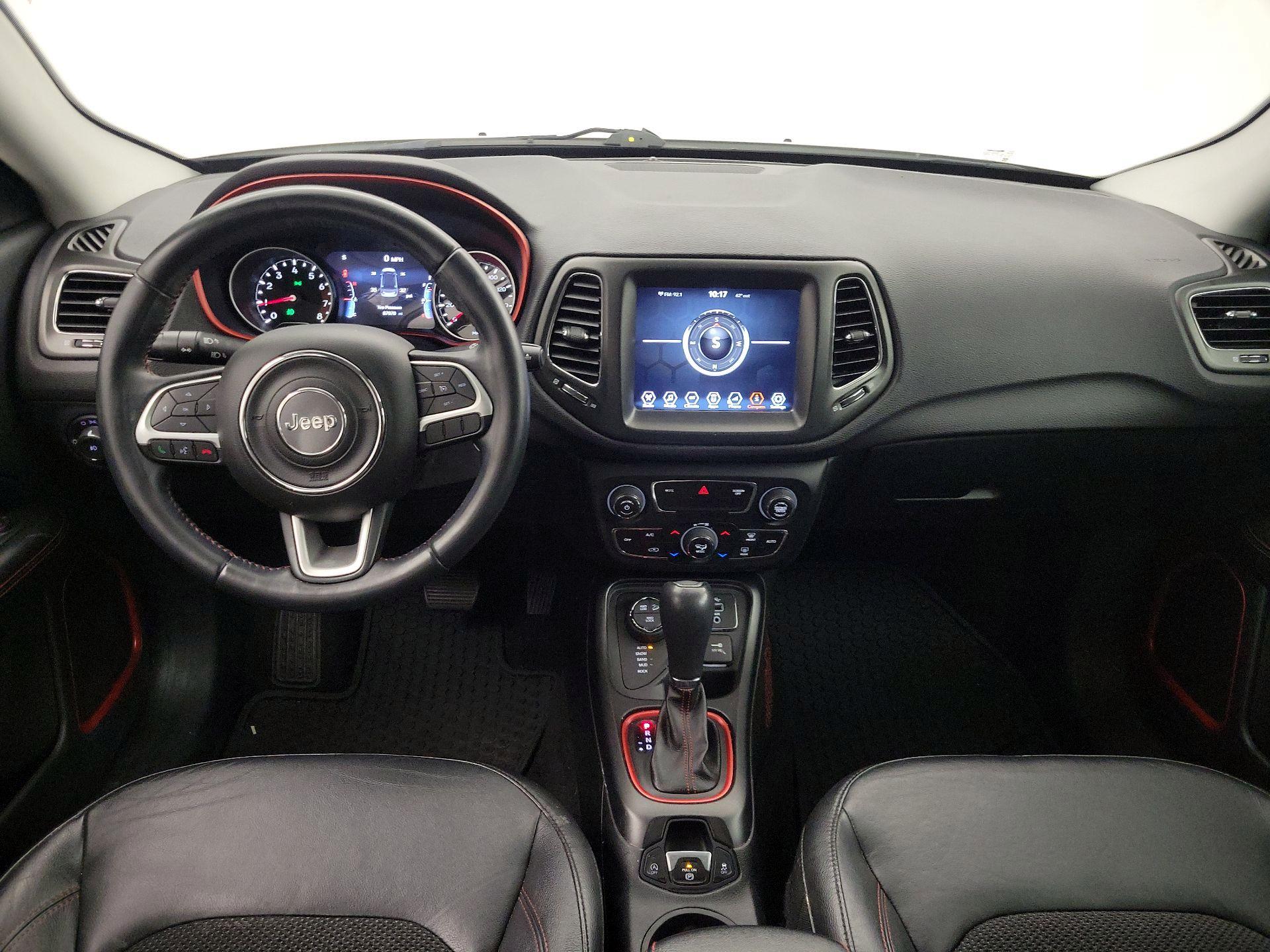 Thumbnail: 2018 Jeep Compass - 9